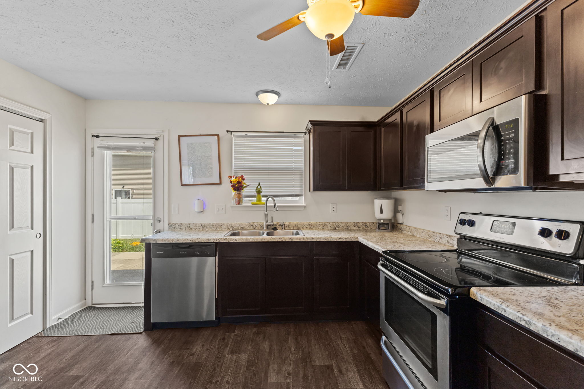 3035 Arrowroot Lane