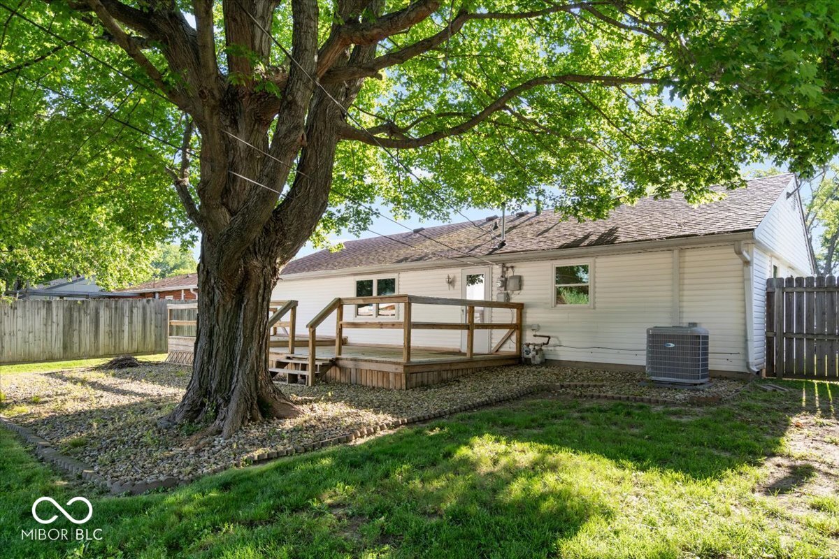 1100 Delwood Drive