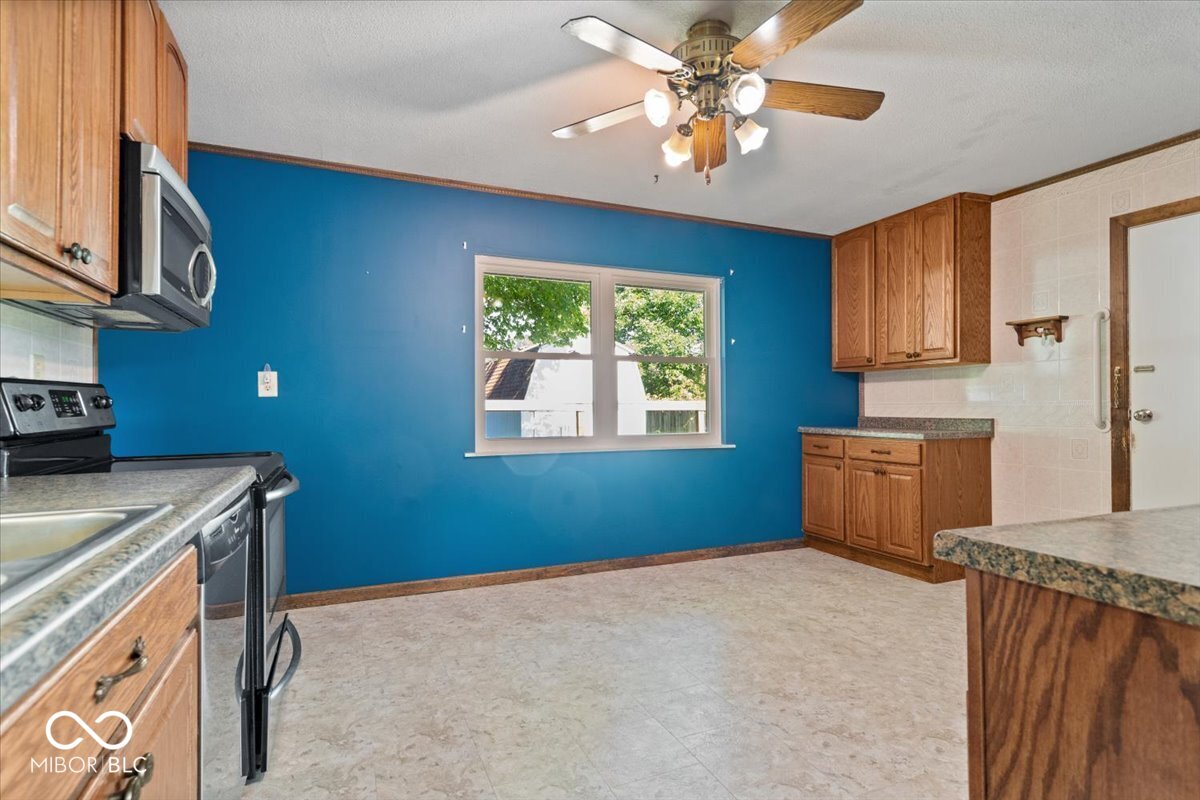 1100 Delwood Drive