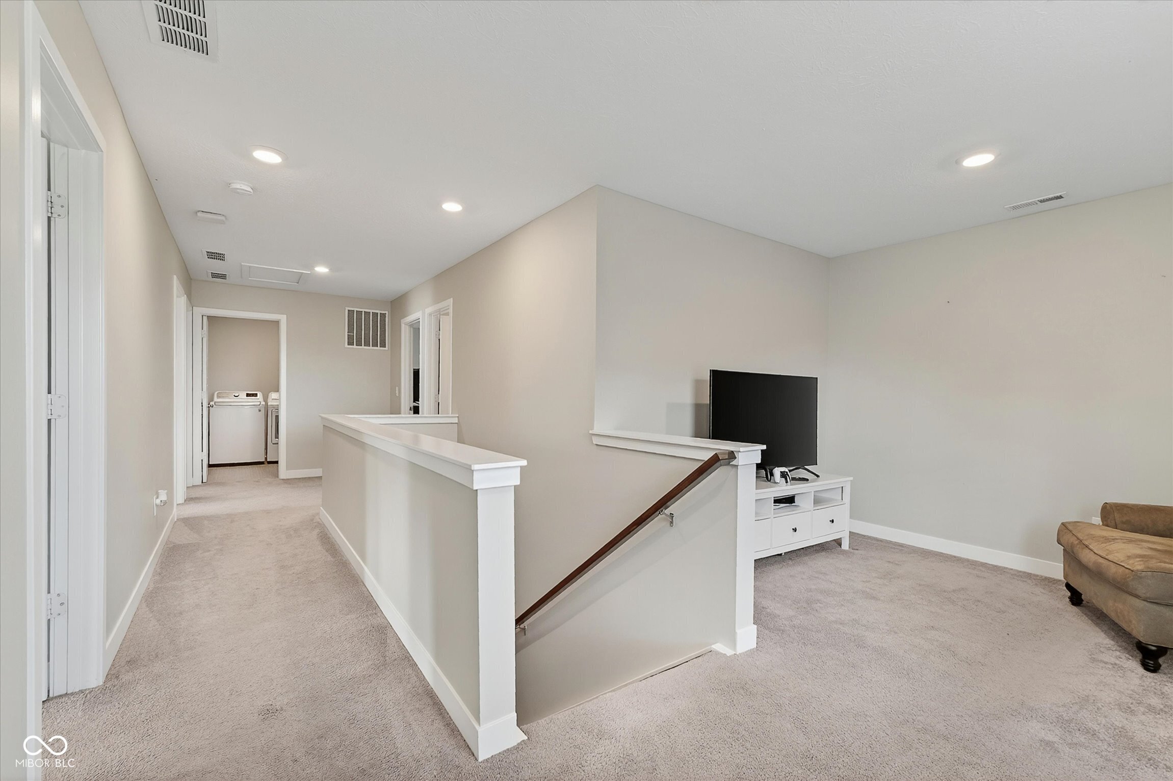 9863 Gaylen Court