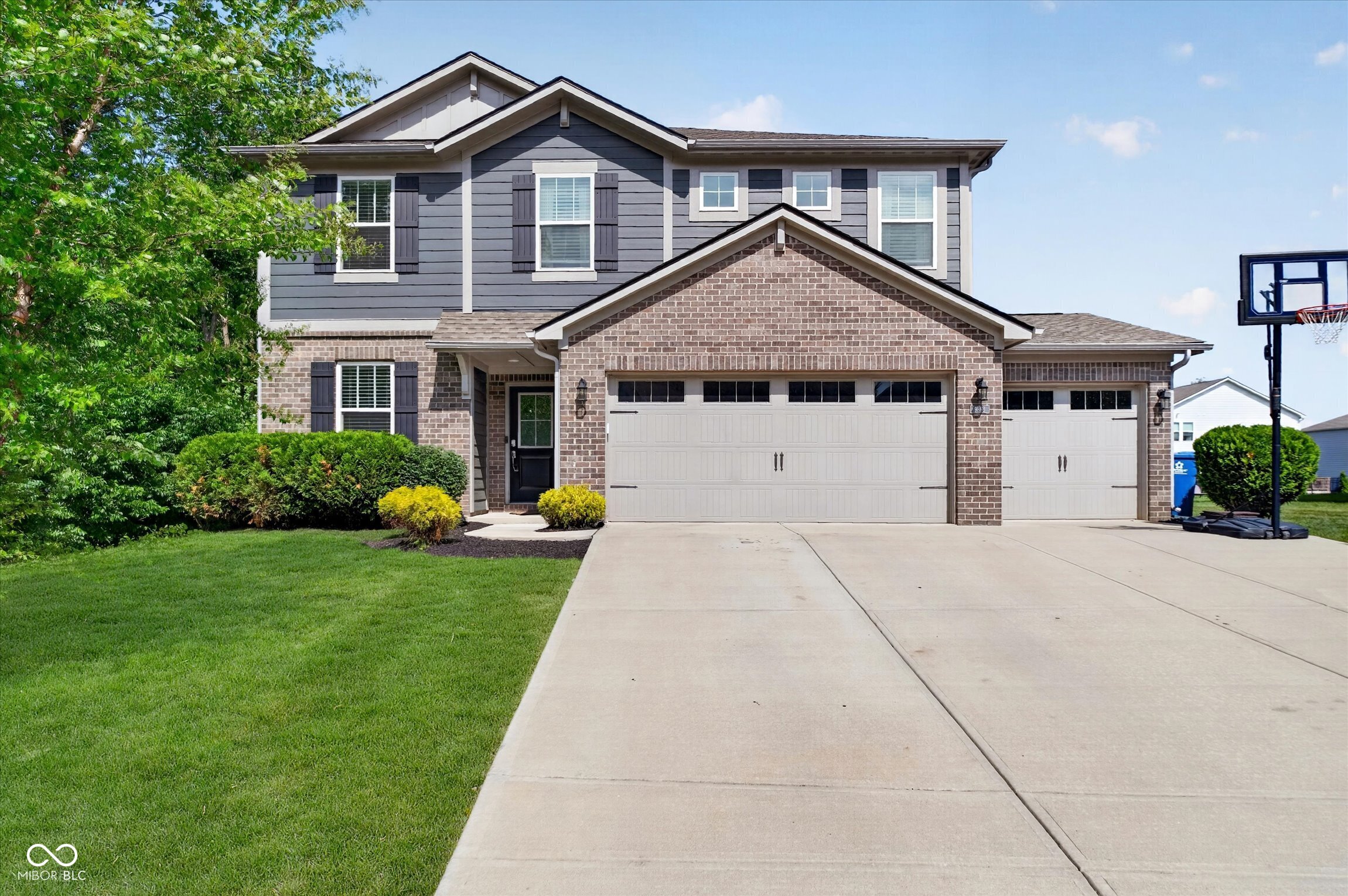 9863 Gaylen Court