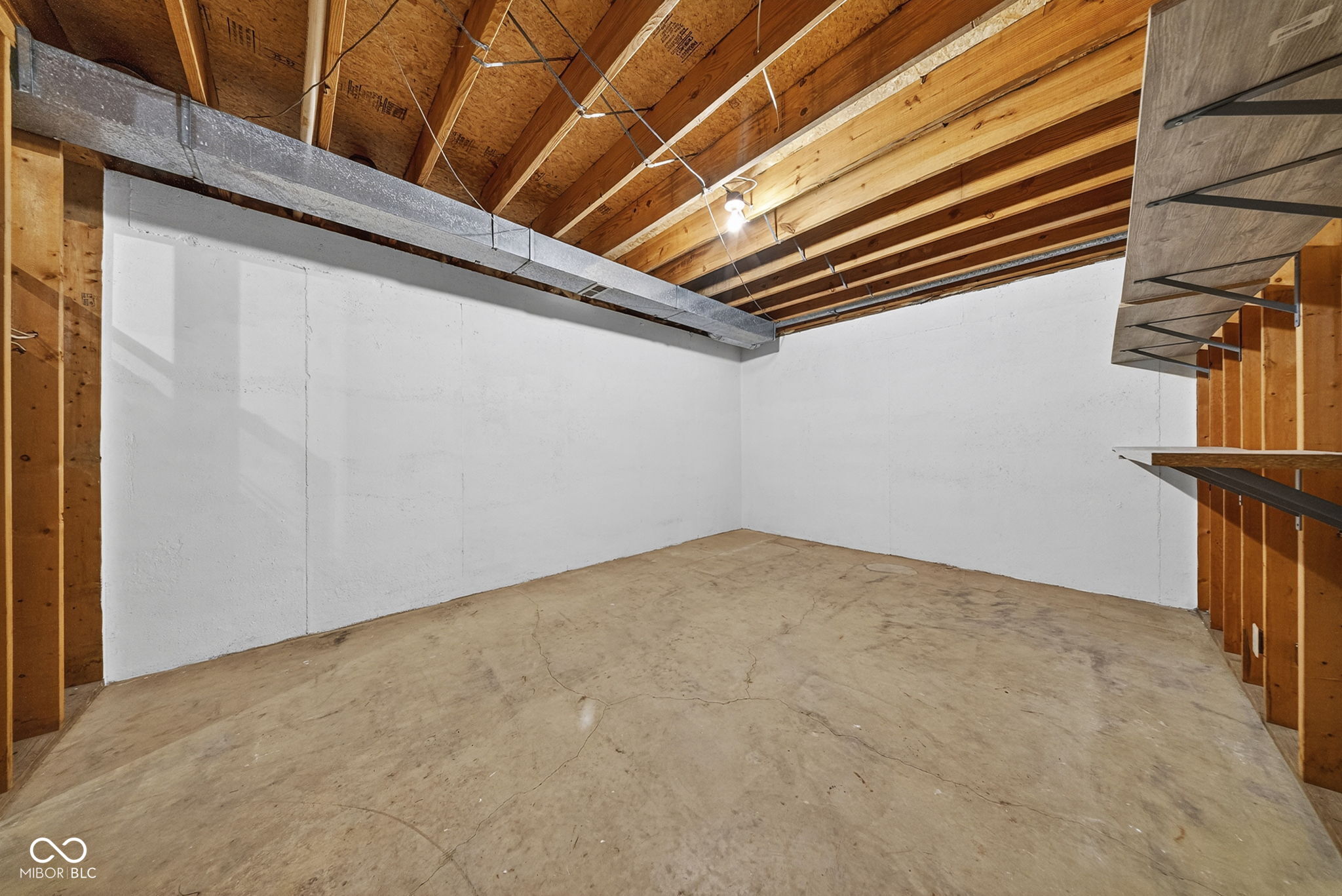 5553 Salem Drive N