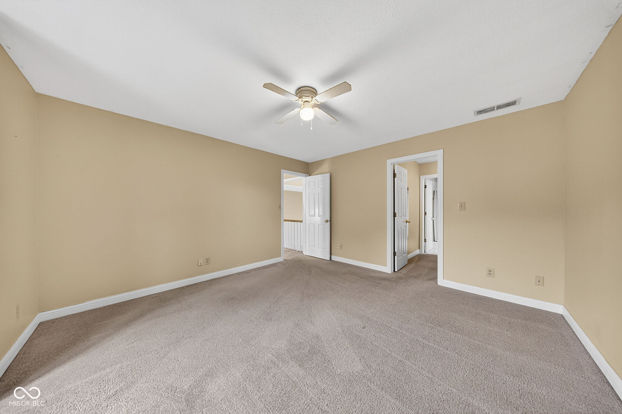 5553 Salem Drive N