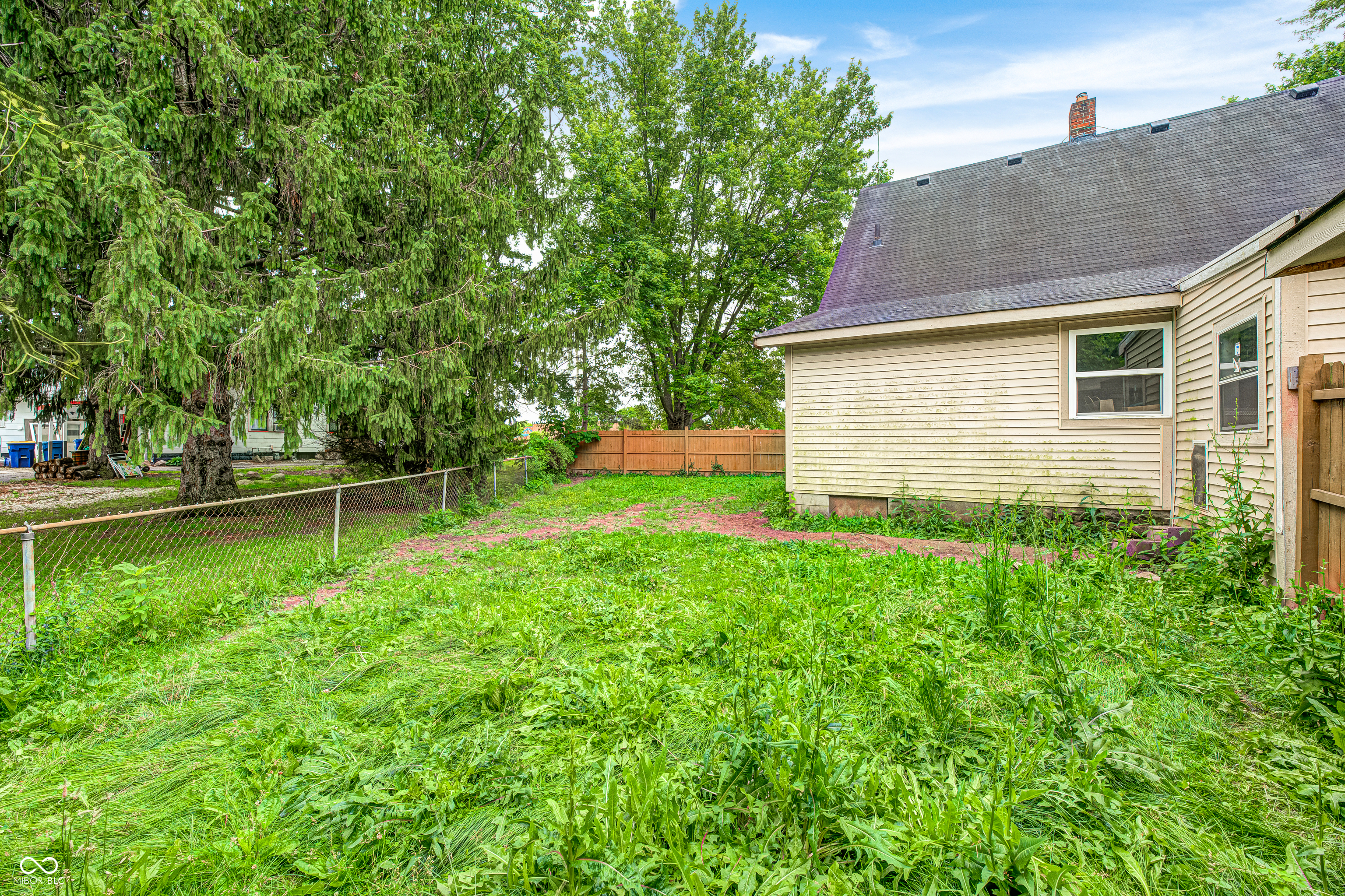 12040 E 65th Street