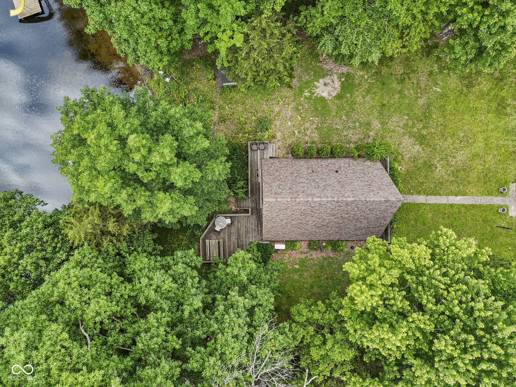 5801 Paradise Drive