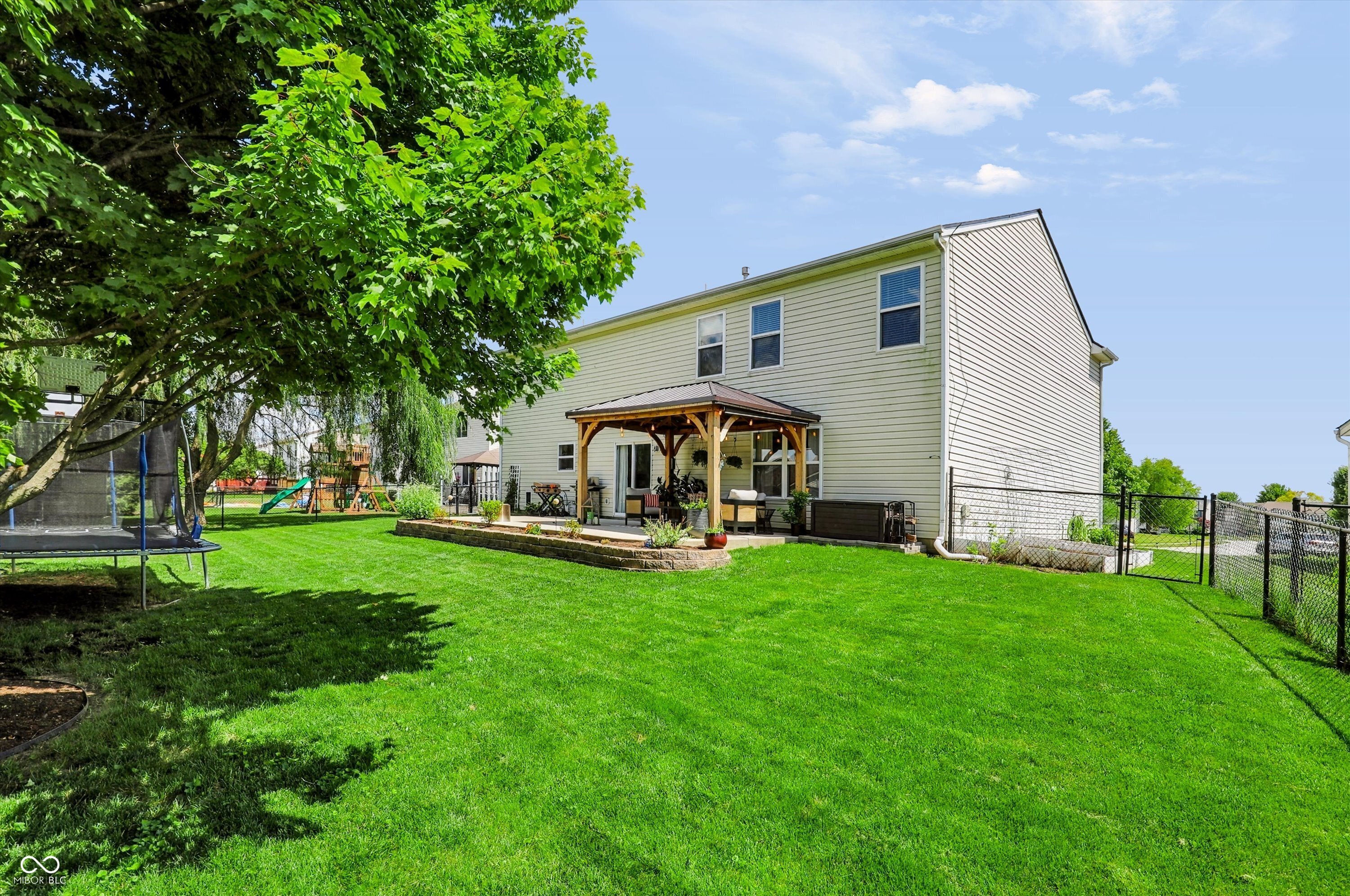 6808 Harriet Drive