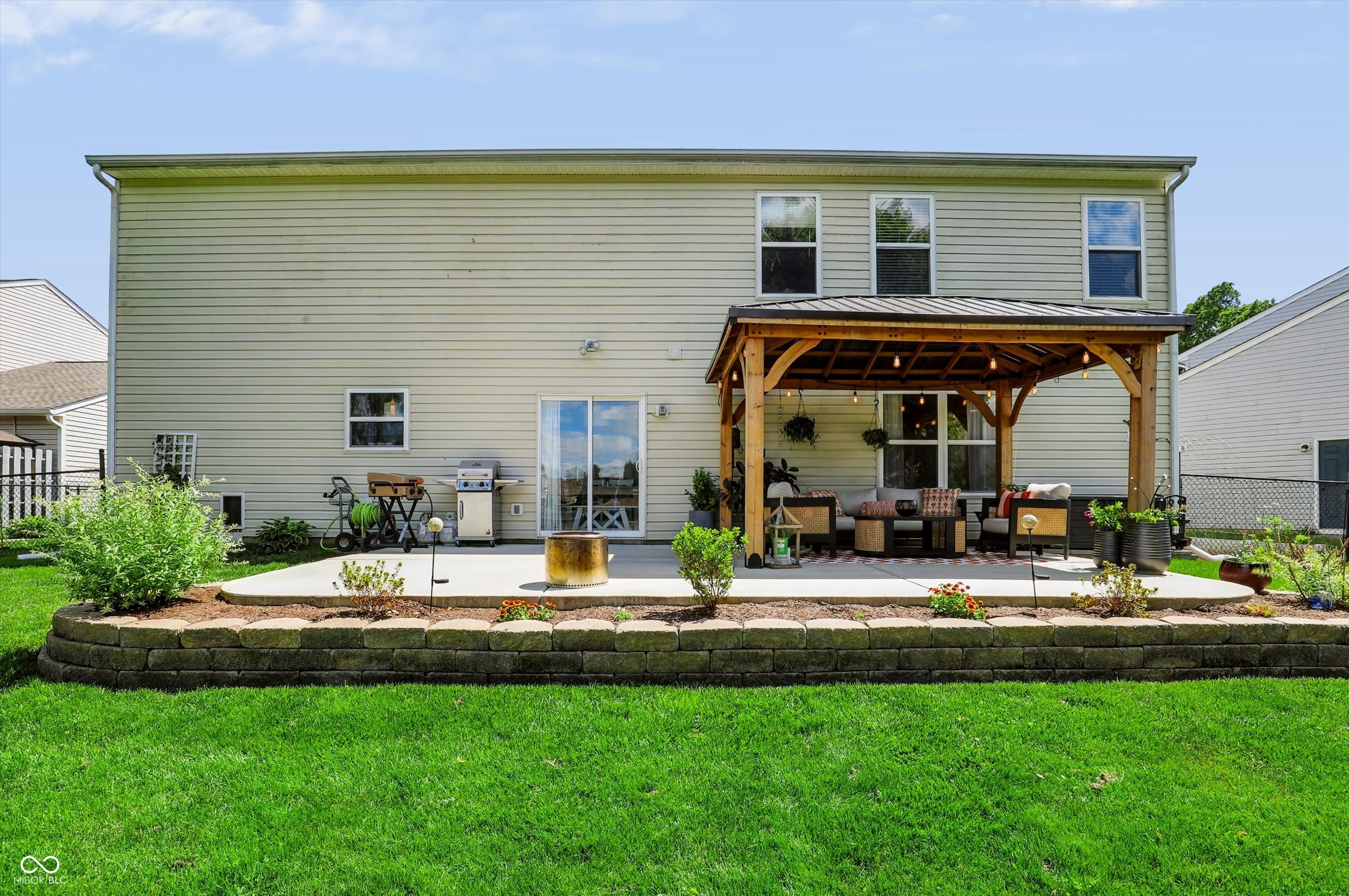 6808 Harriet Drive