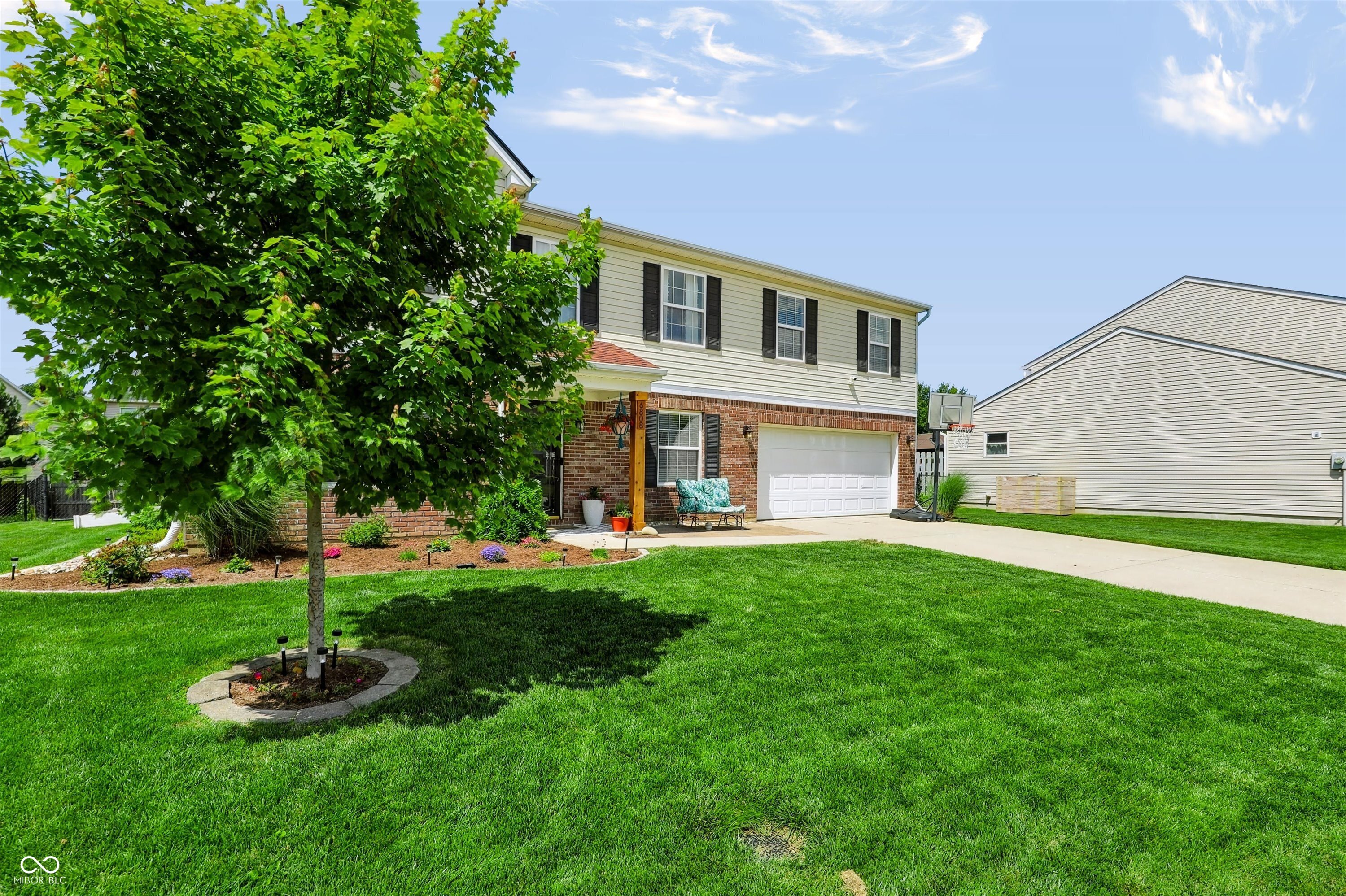 6808 Harriet Drive