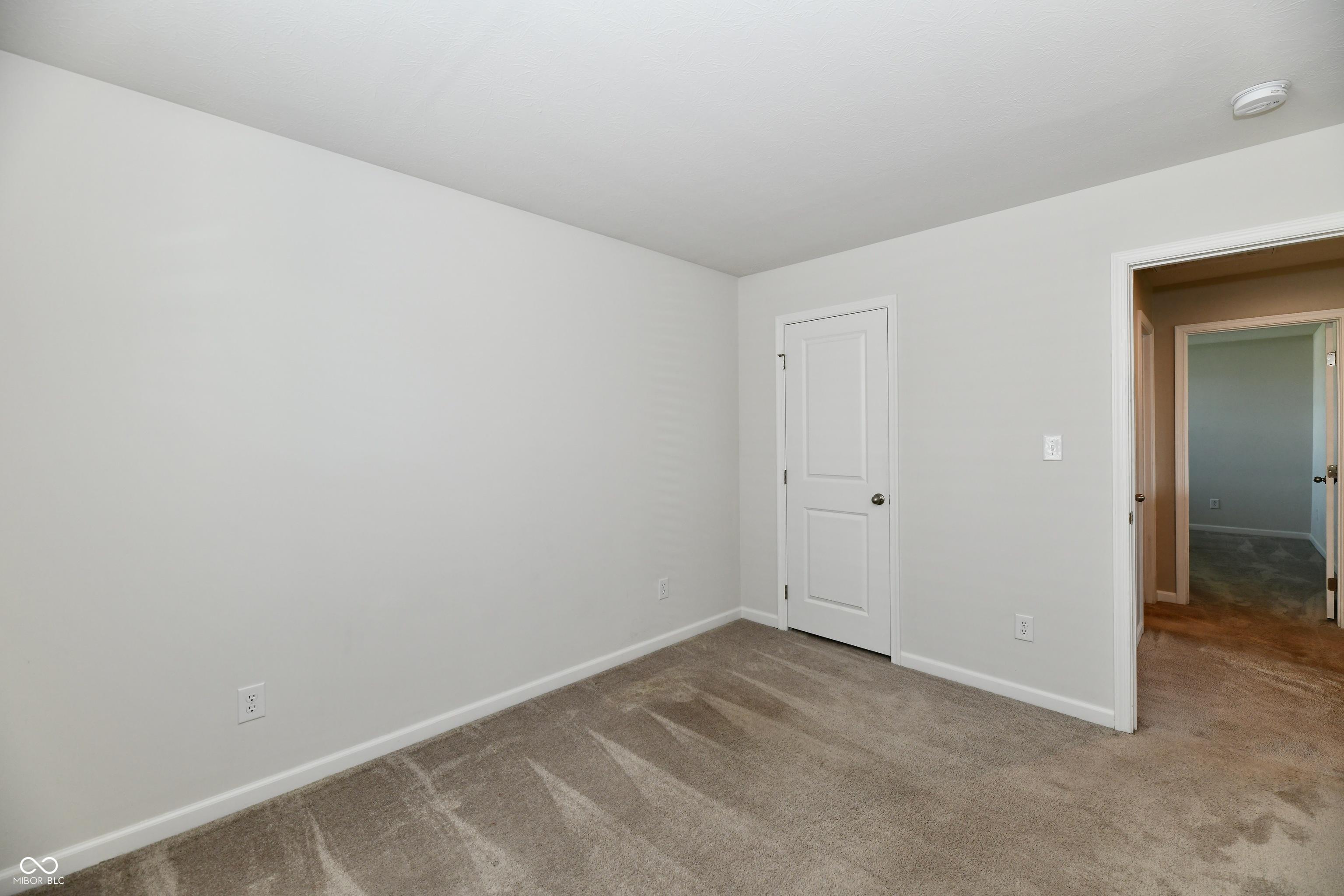 9739 Oak Grove Drive