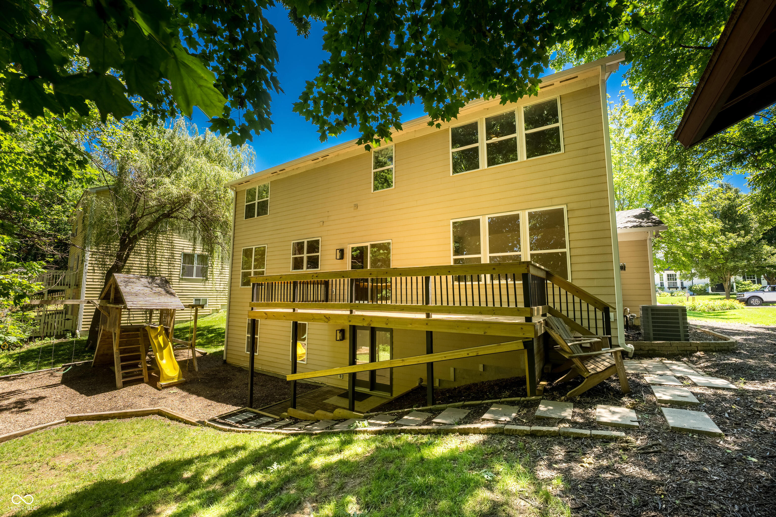 8508 Weaver Woods