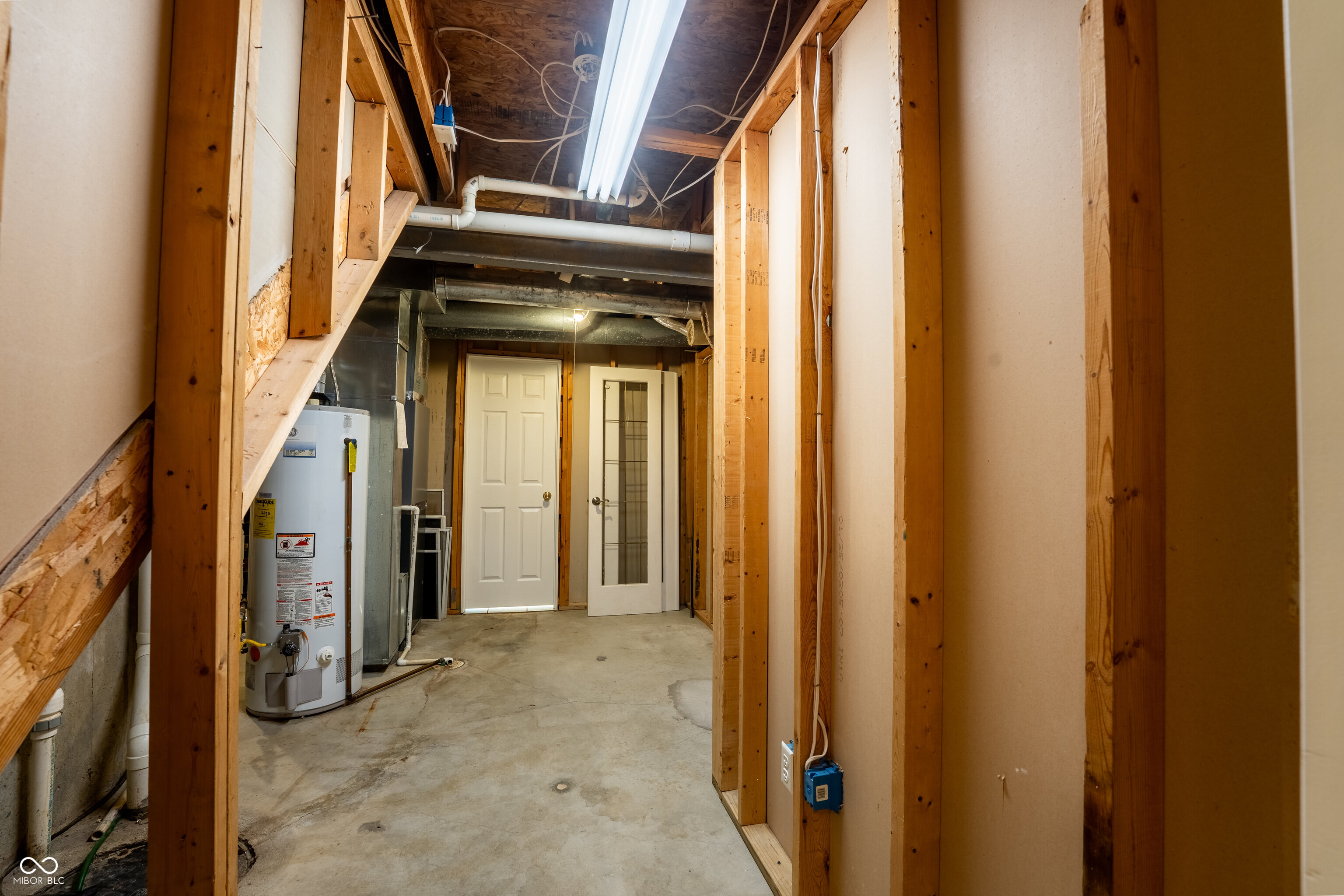 8508 Weaver Woods