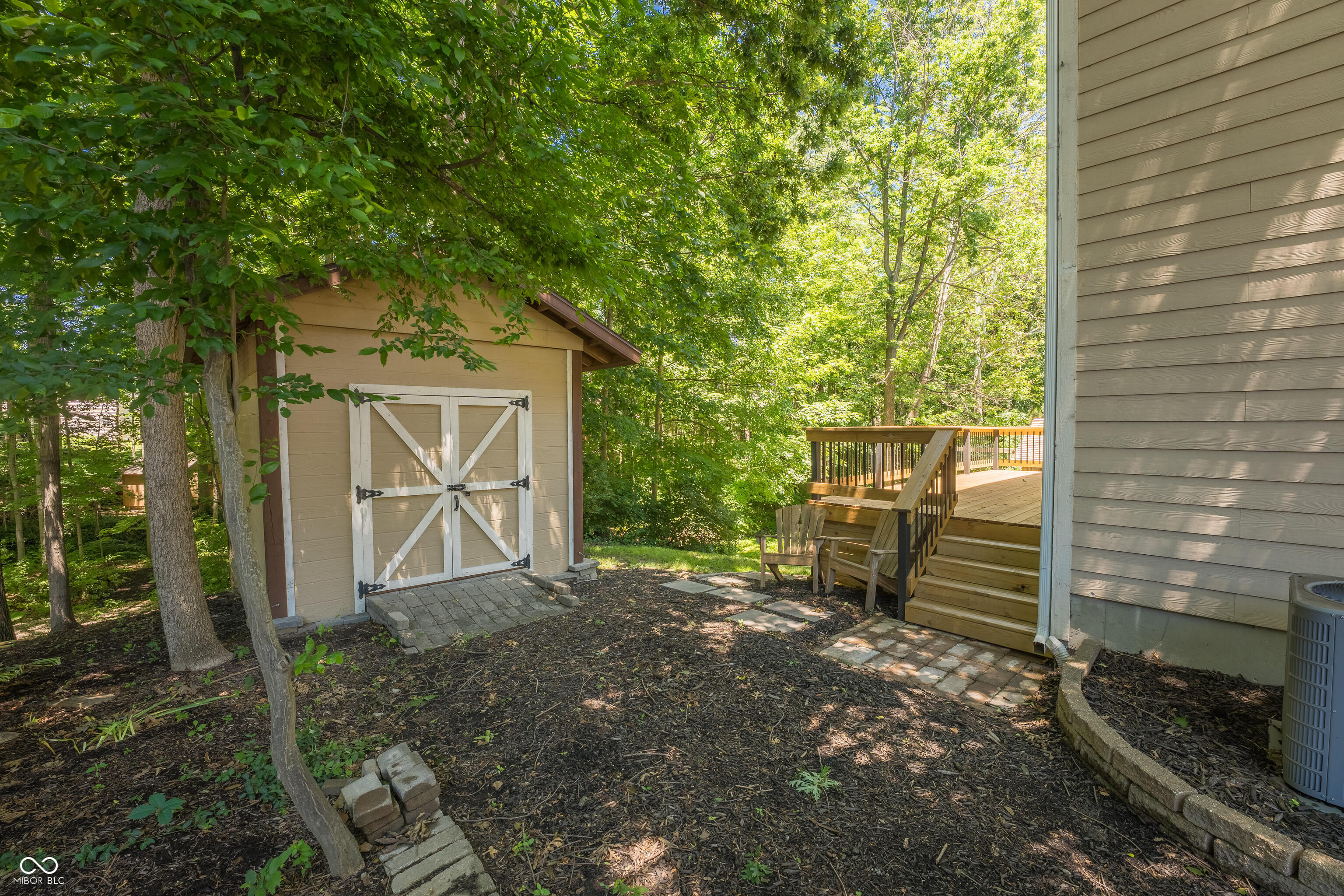 8508 Weaver Woods