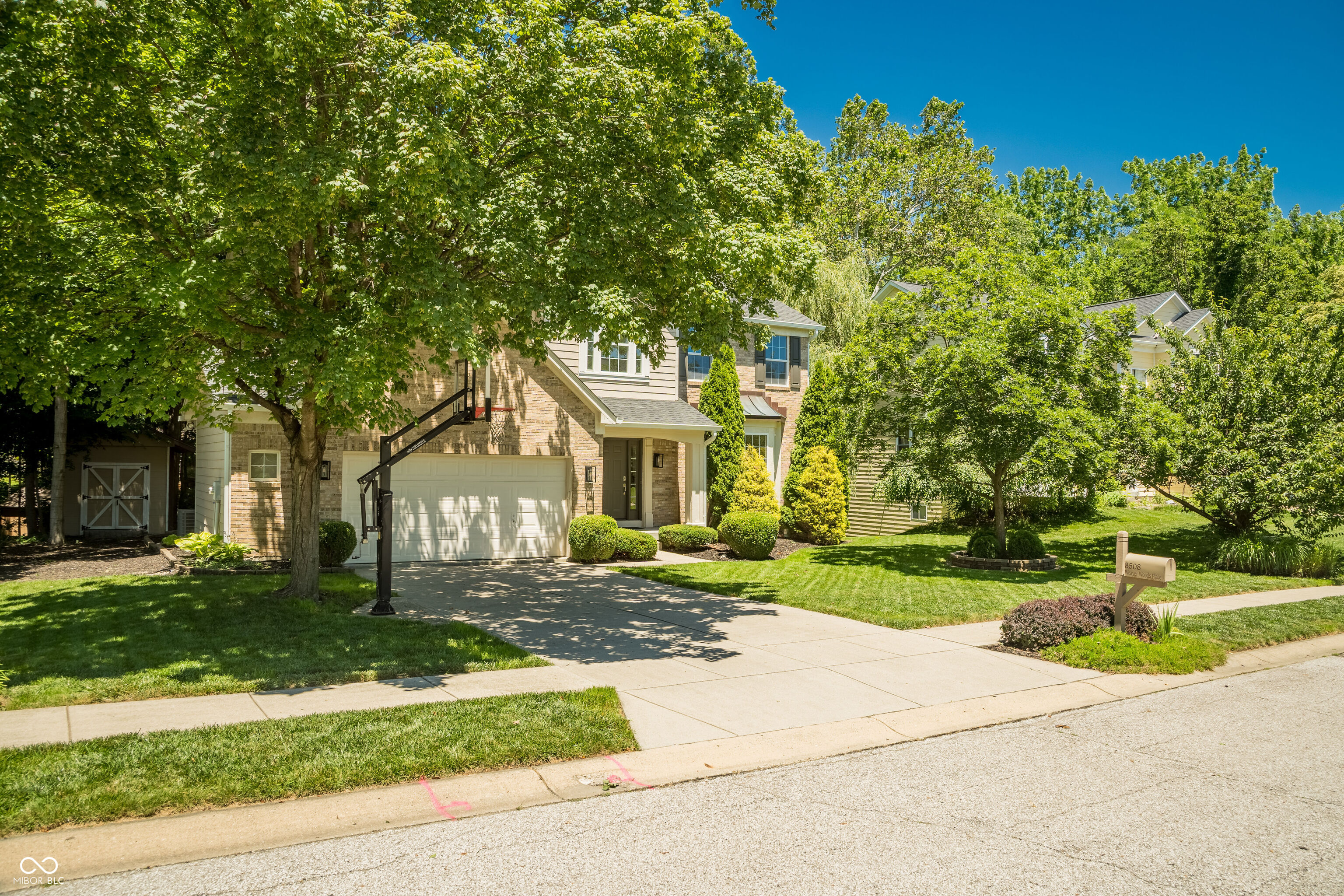 8508 Weaver Woods