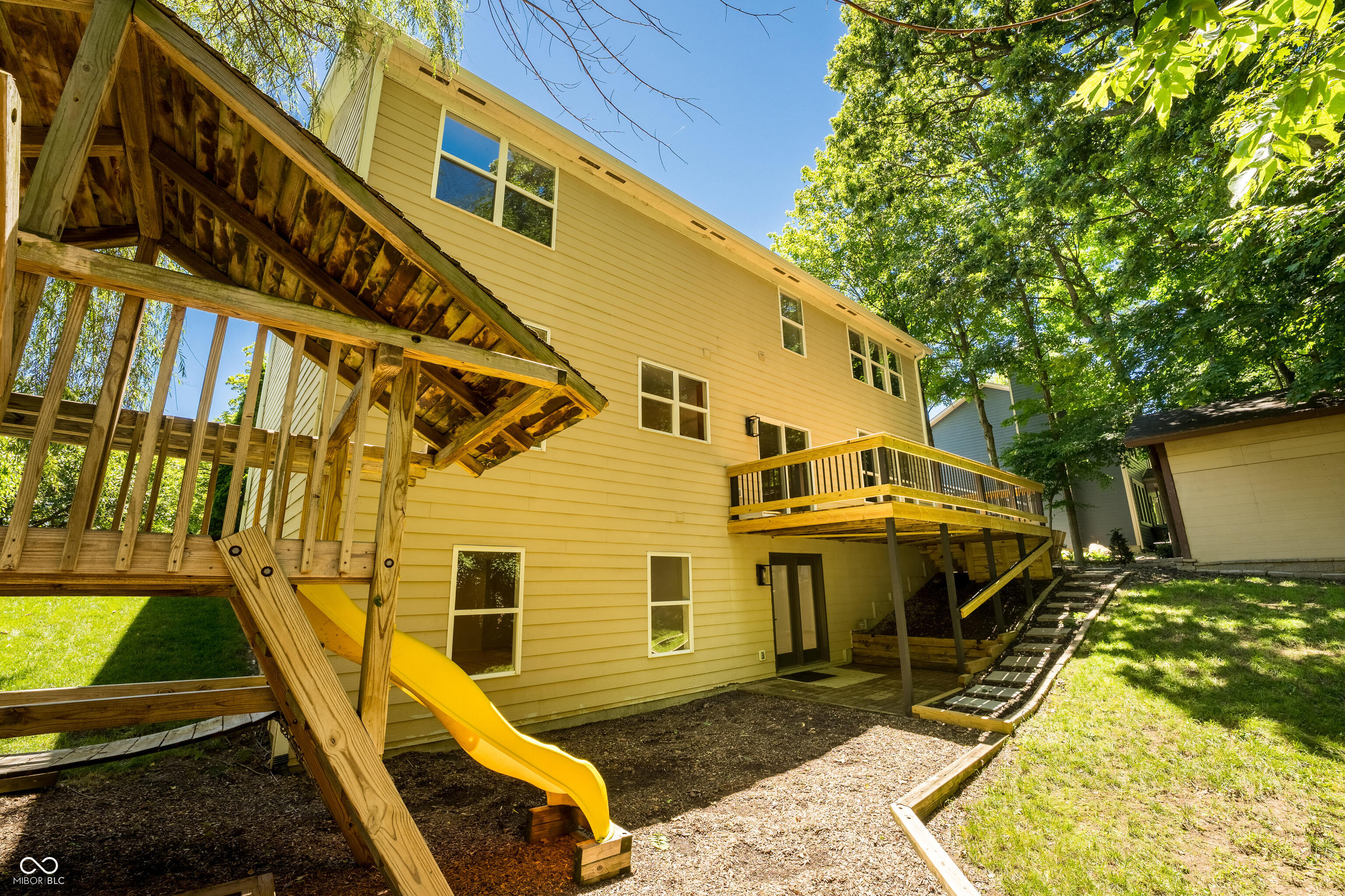 8508 Weaver Woods