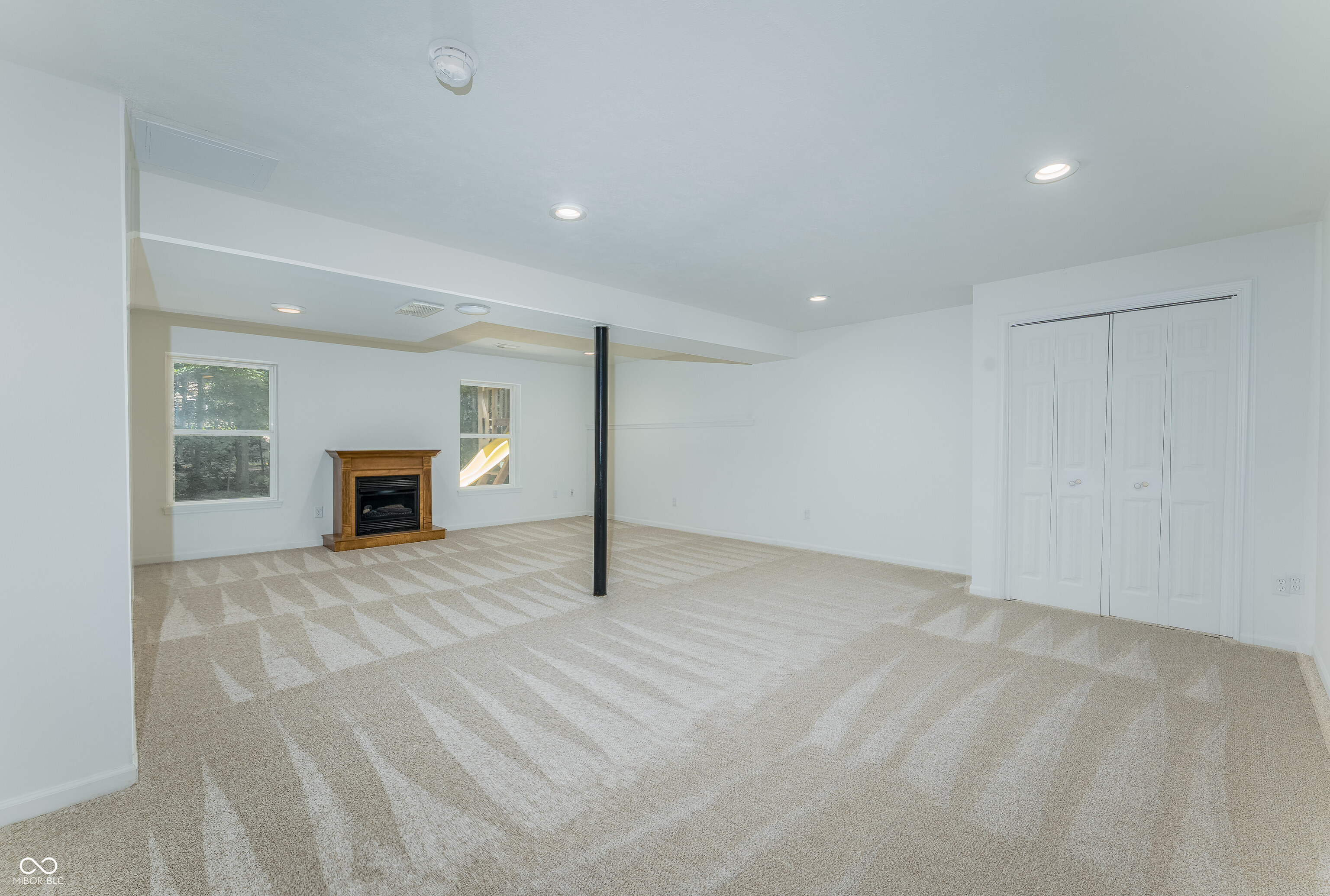 8508 Weaver Woods