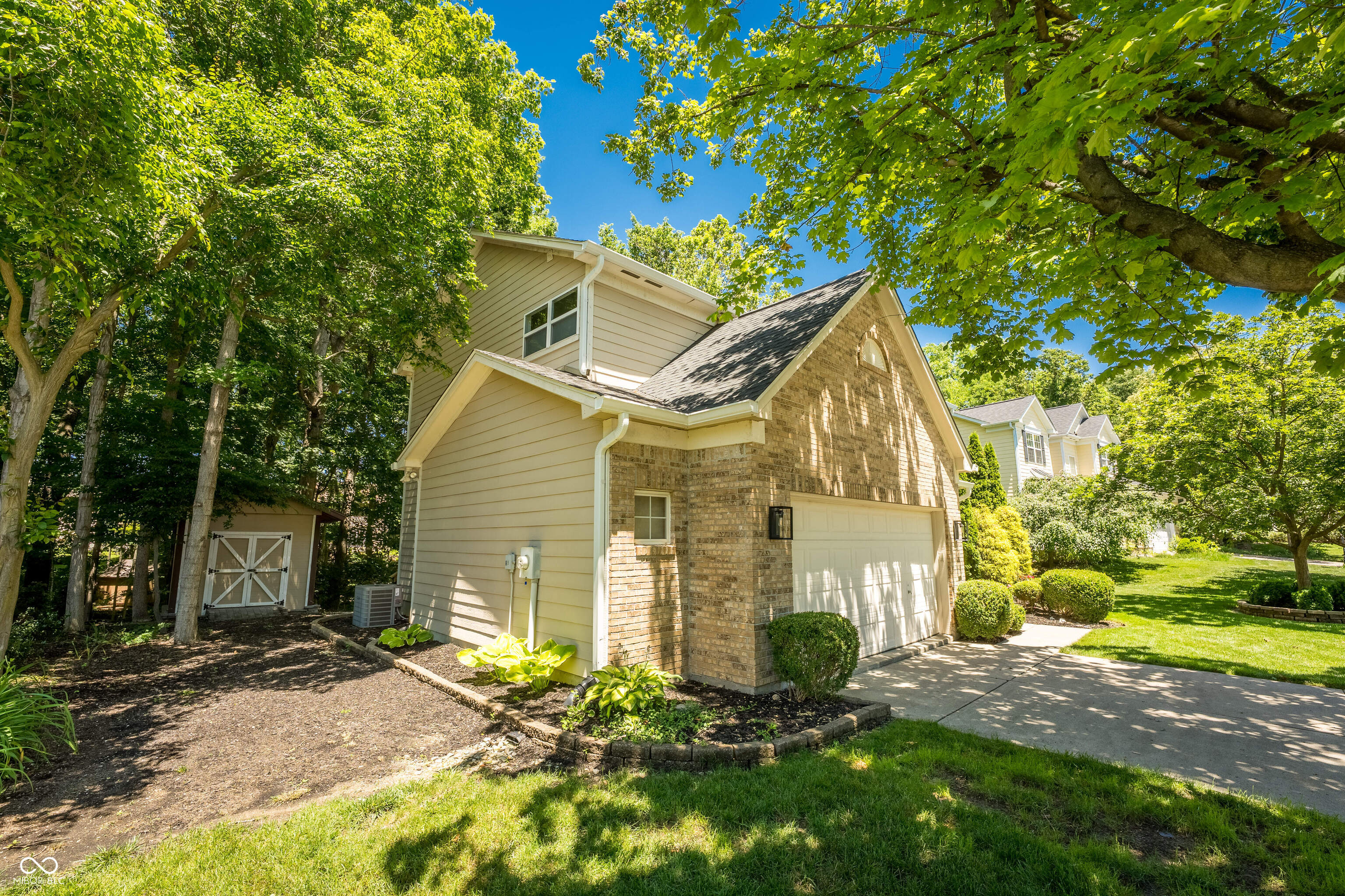 8508 Weaver Woods