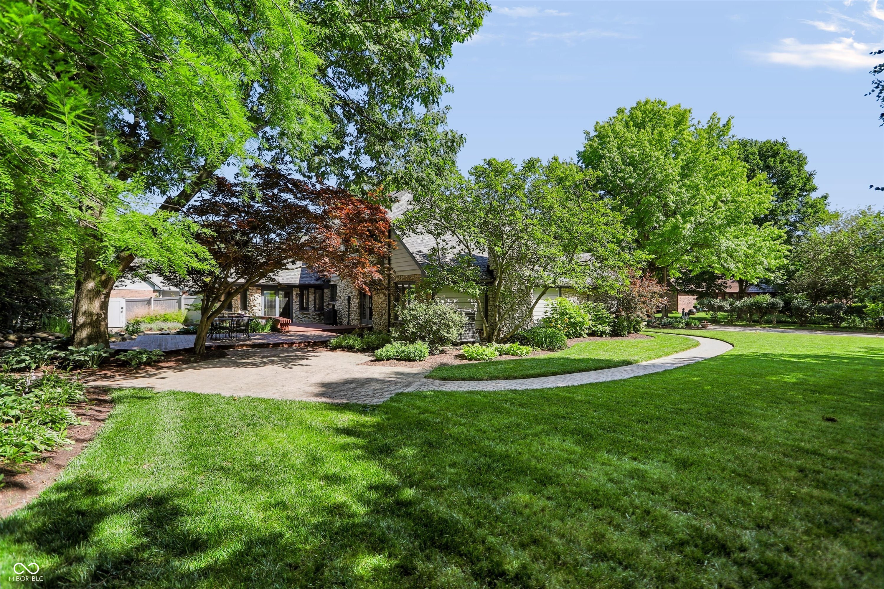 6717 La Tour Circle
