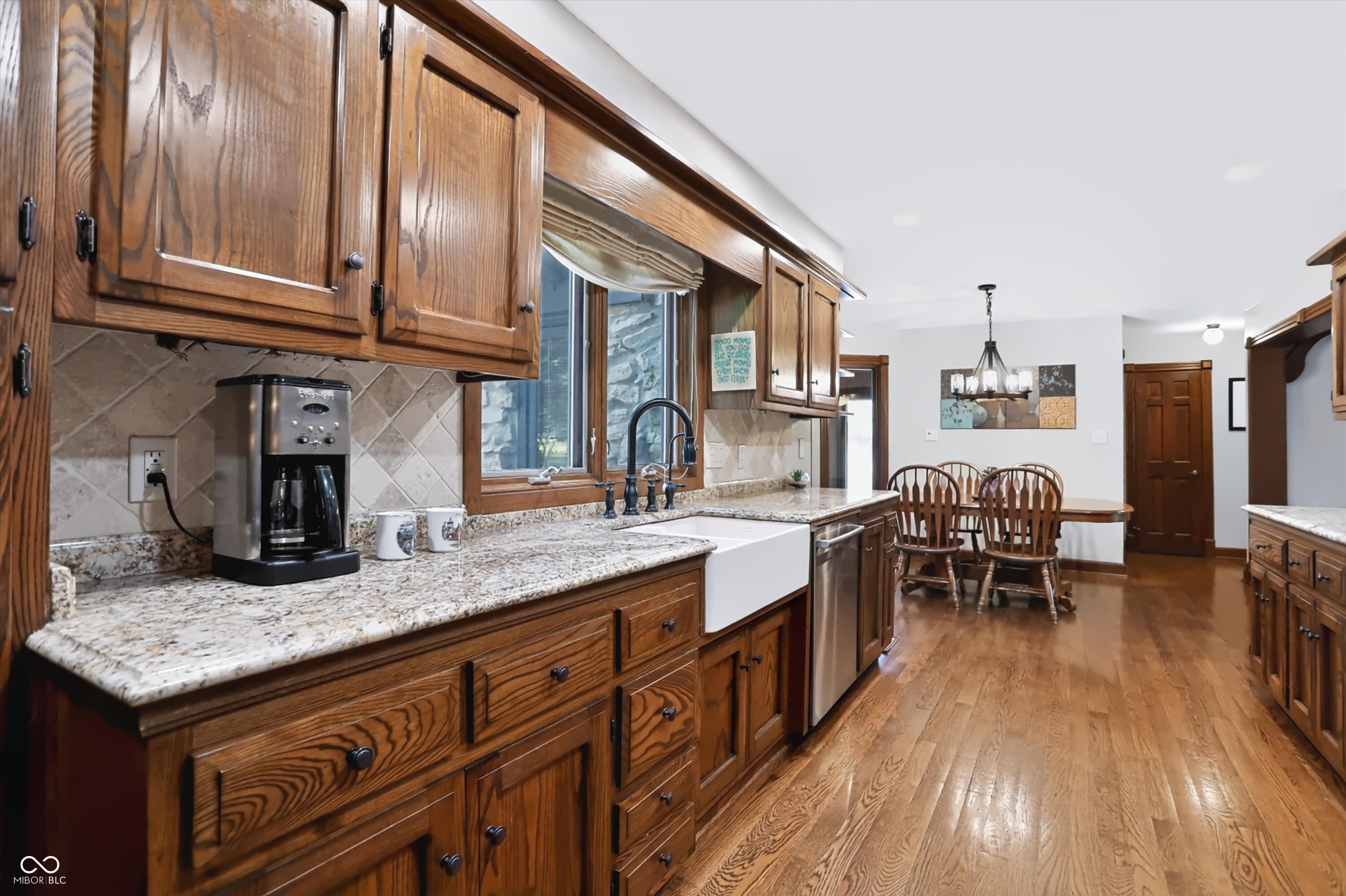 6717 La Tour Circle