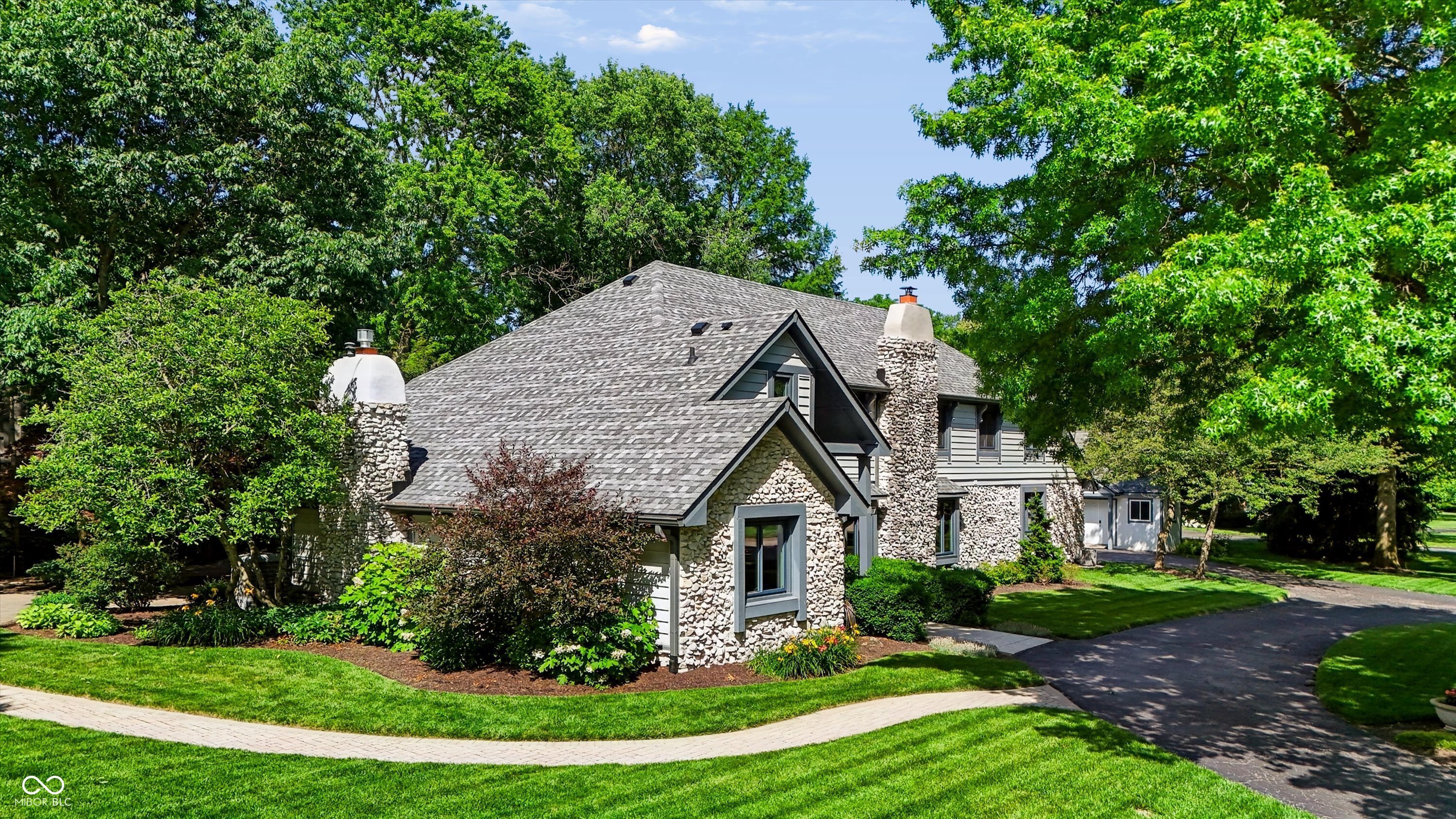 6717 La Tour Circle