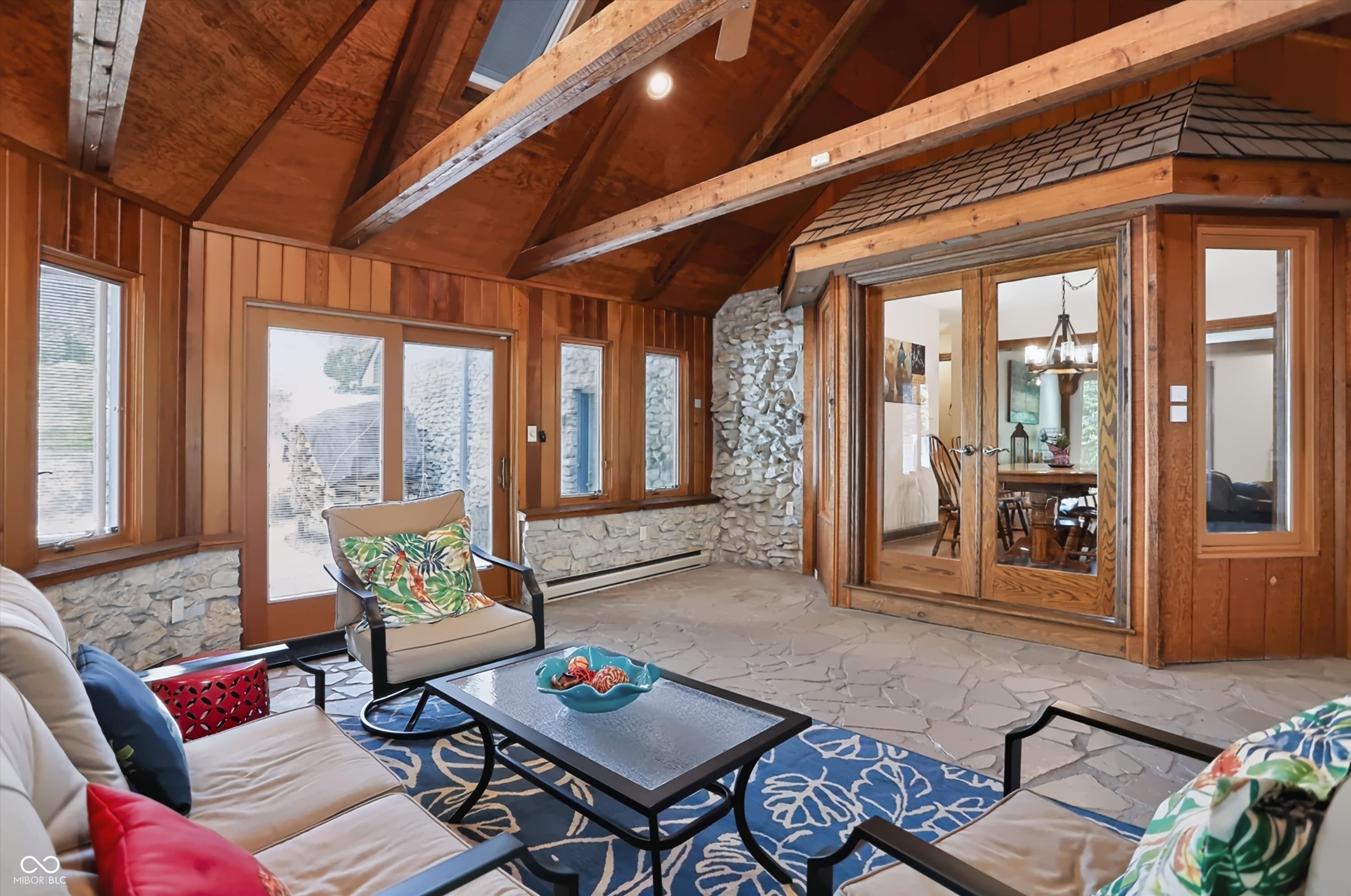 6717 La Tour Circle