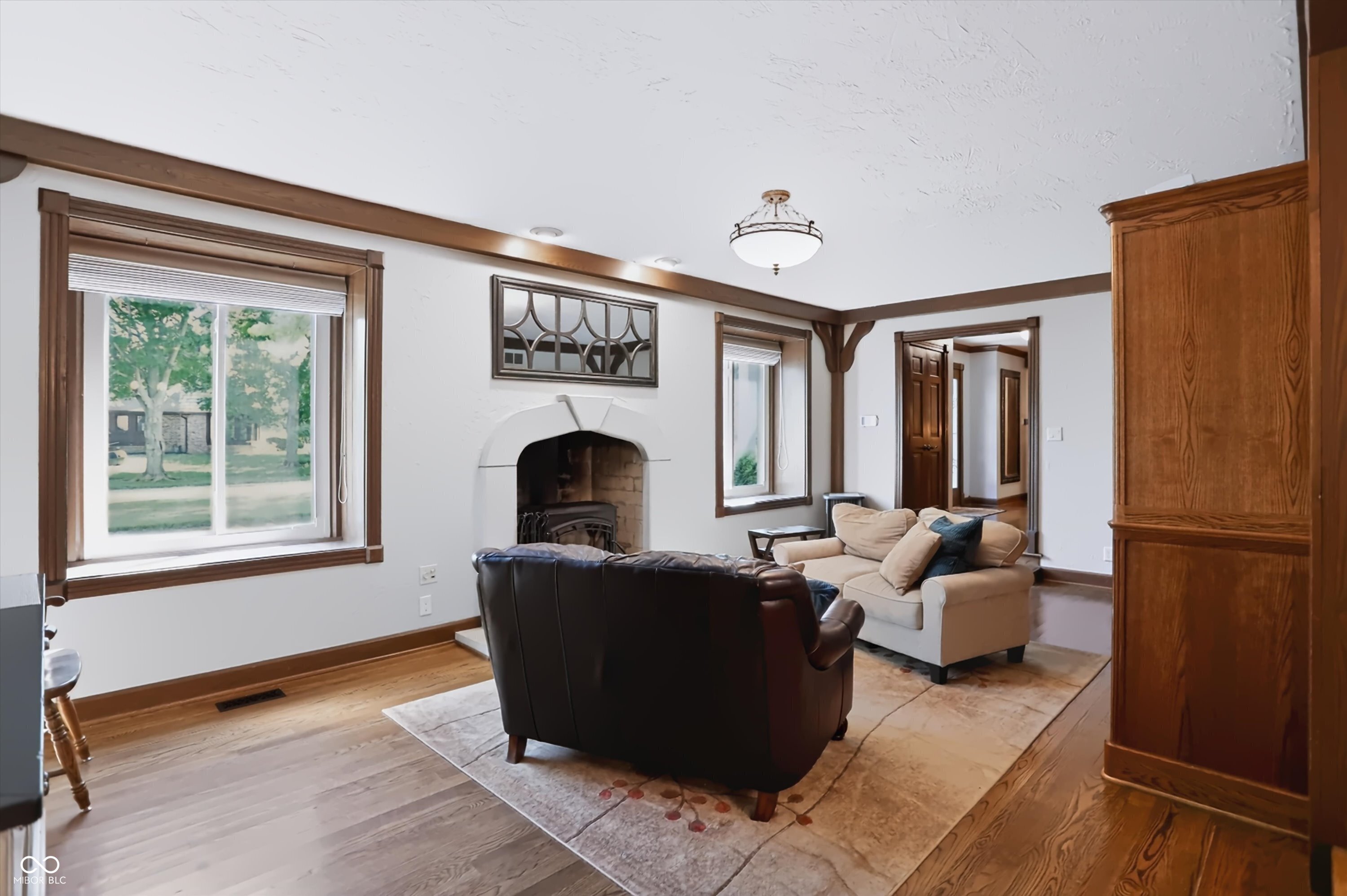 6717 La Tour Circle