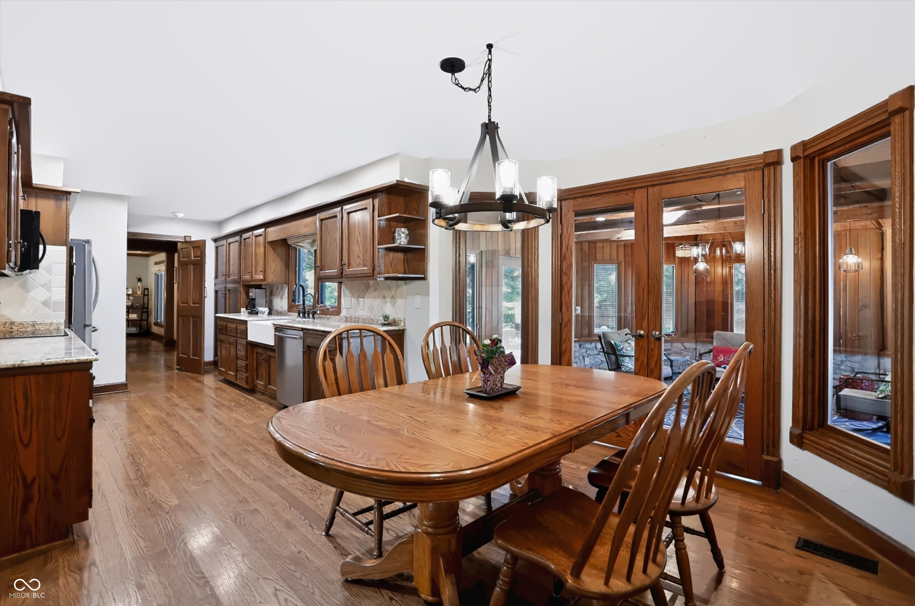 6717 La Tour Circle