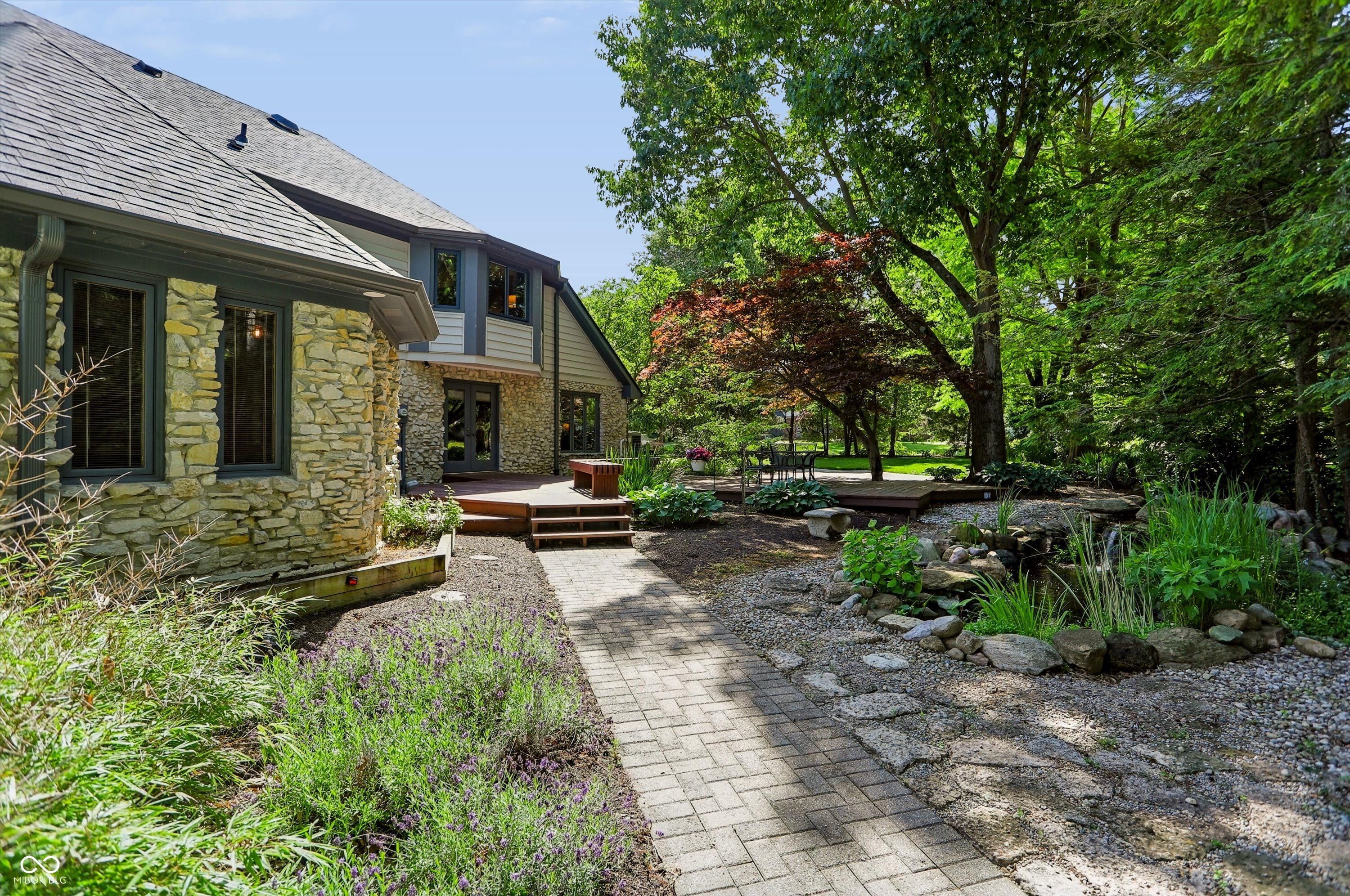 6717 La Tour Circle