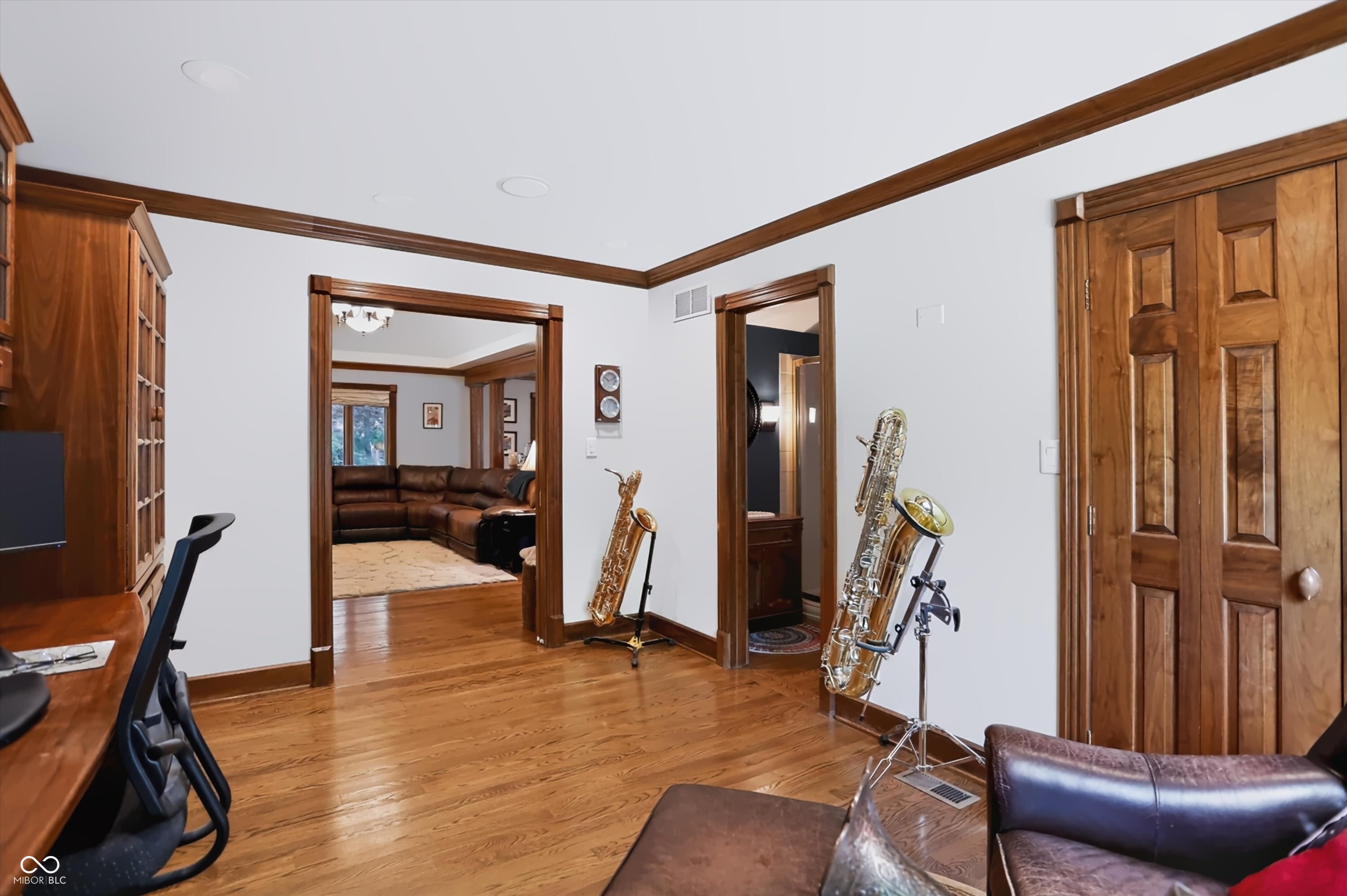 6717 La Tour Circle
