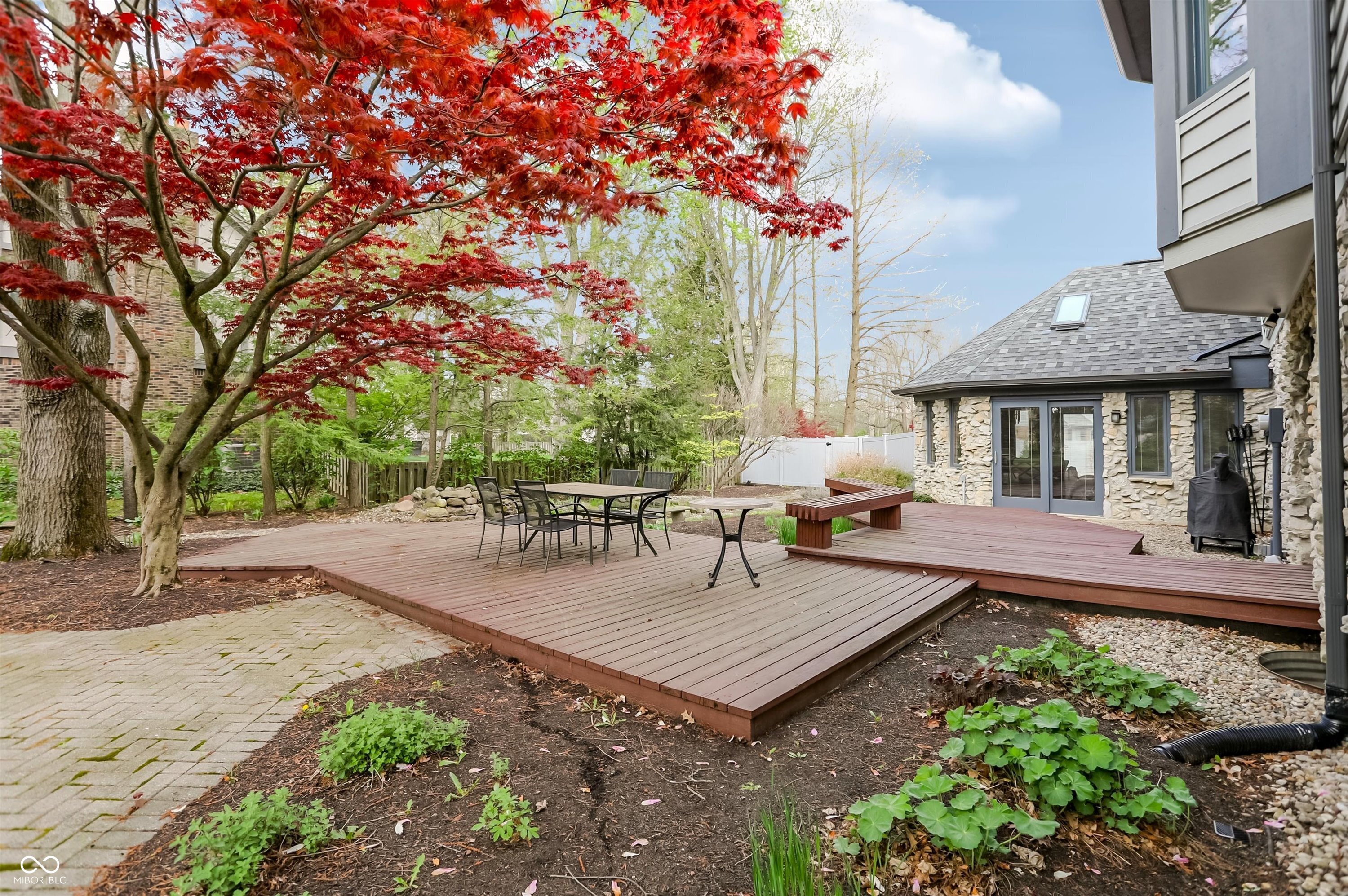 6717 La Tour Circle