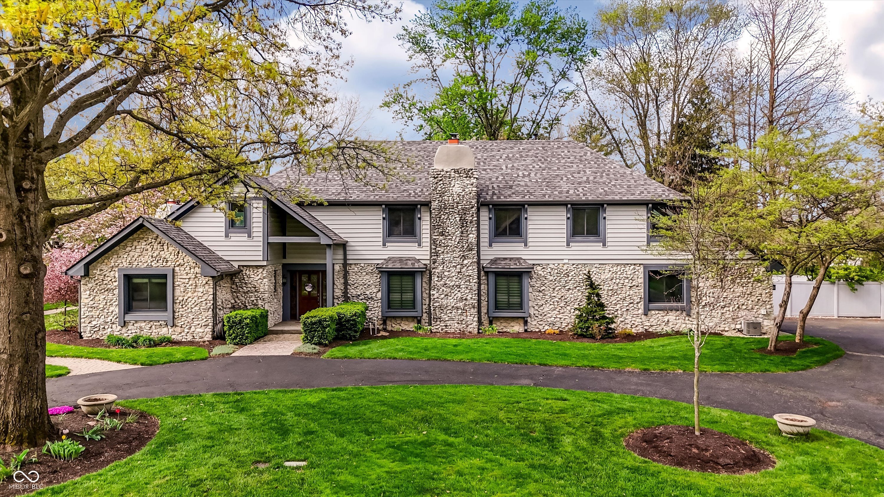 6717 La Tour Circle