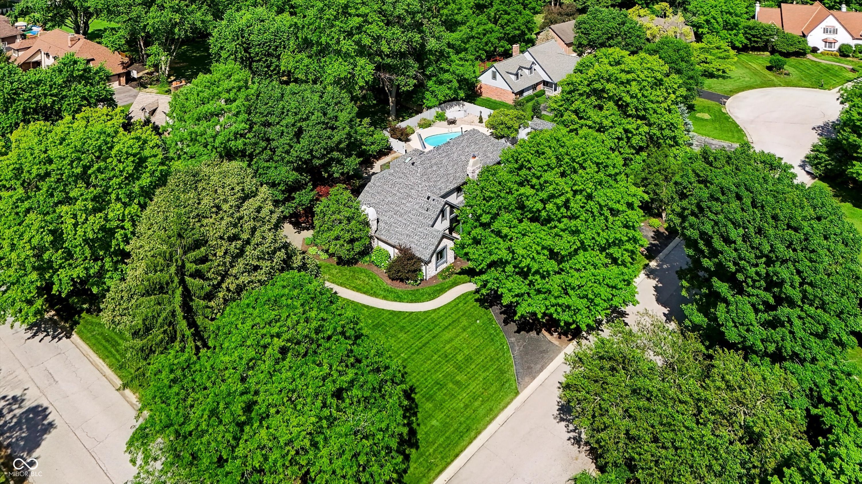 6717 La Tour Circle