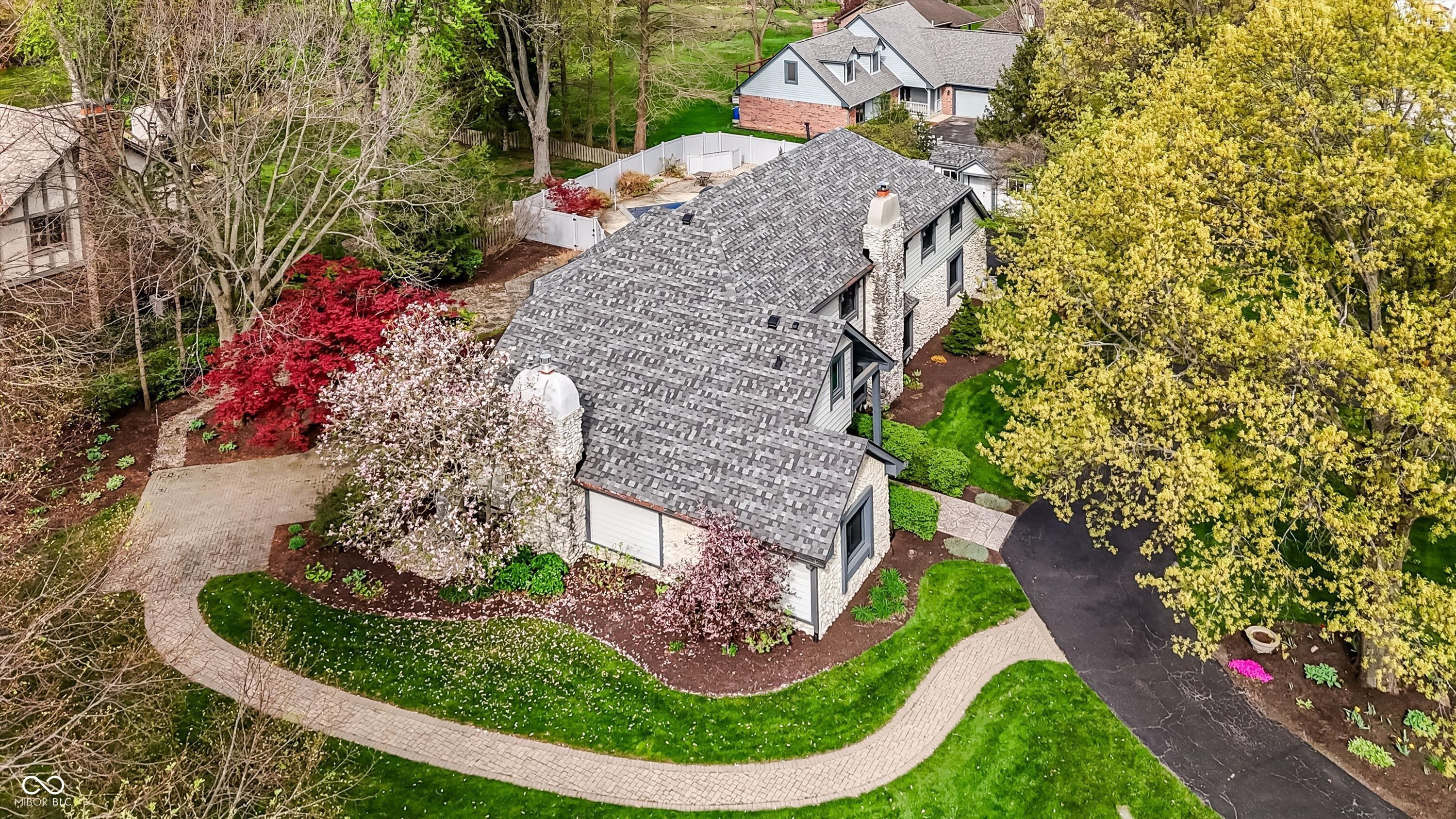 6717 La Tour Circle