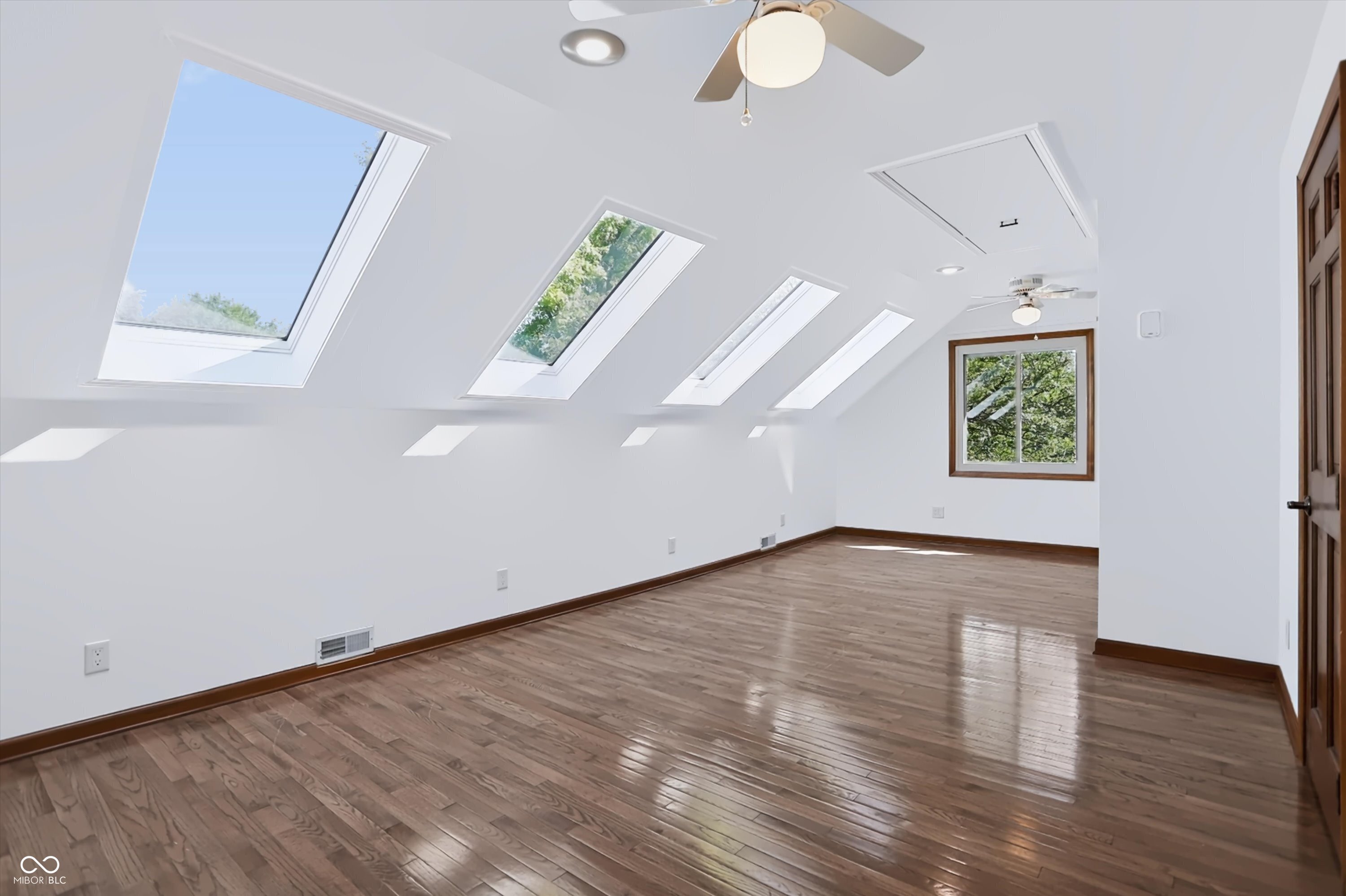 6717 La Tour Circle