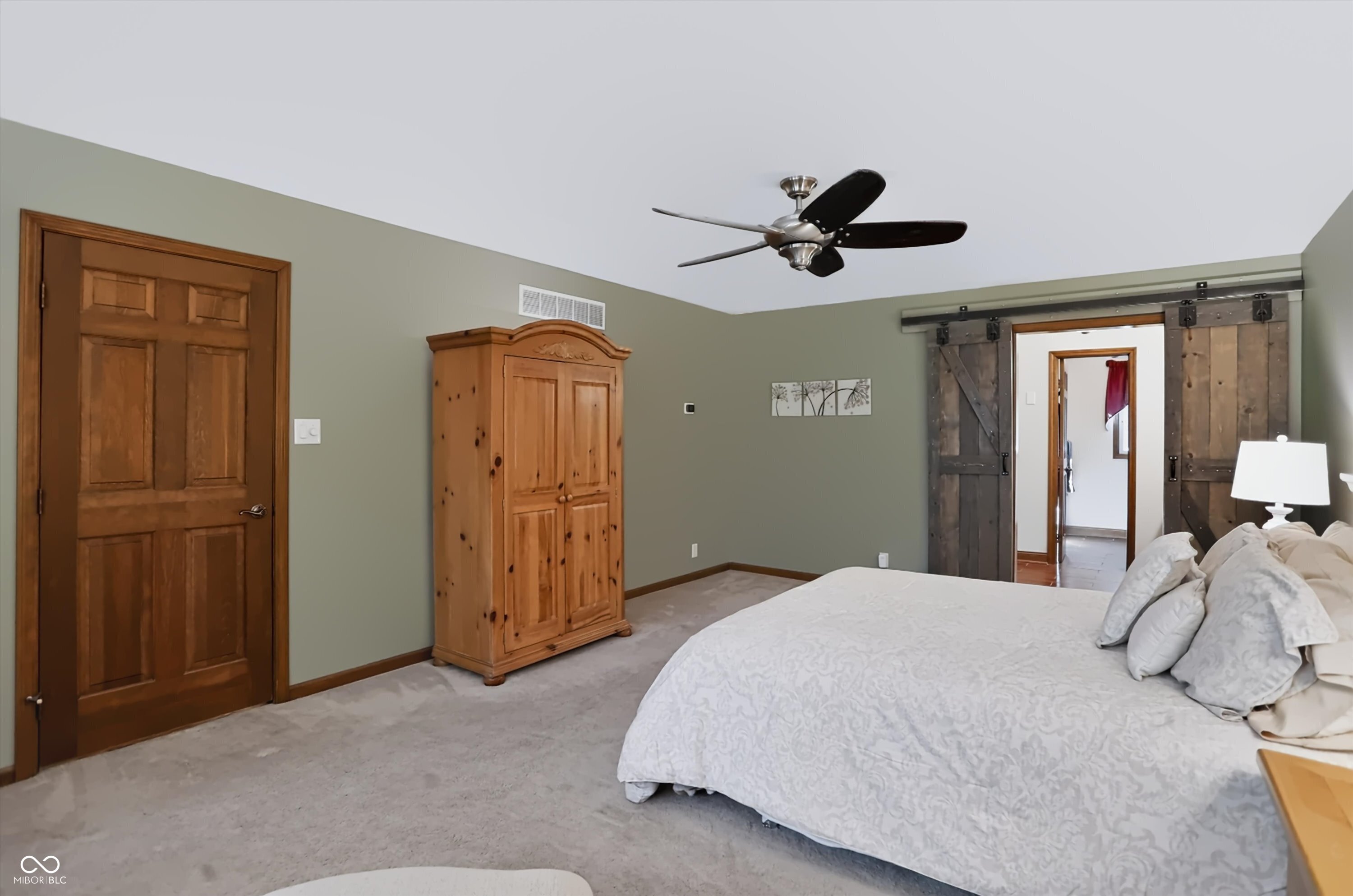 6717 La Tour Circle