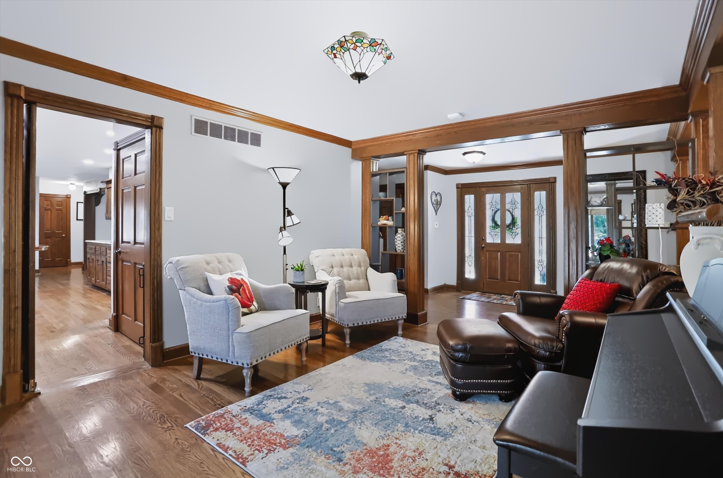 6717 La Tour Circle