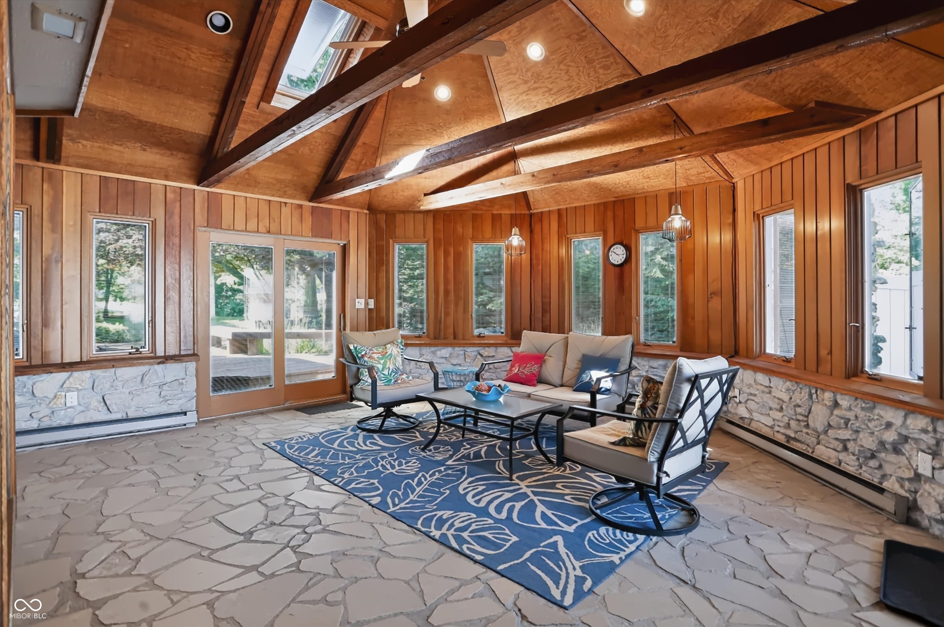 6717 La Tour Circle
