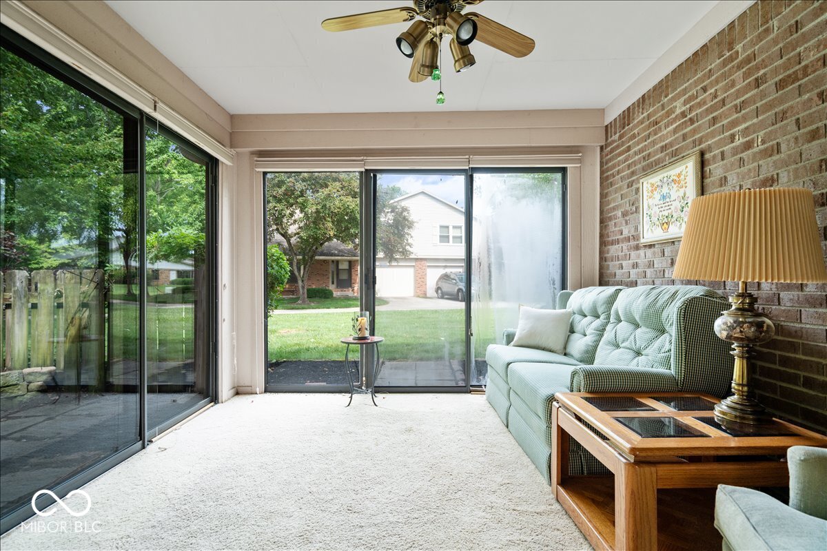 7438 Prairie Lake Drive