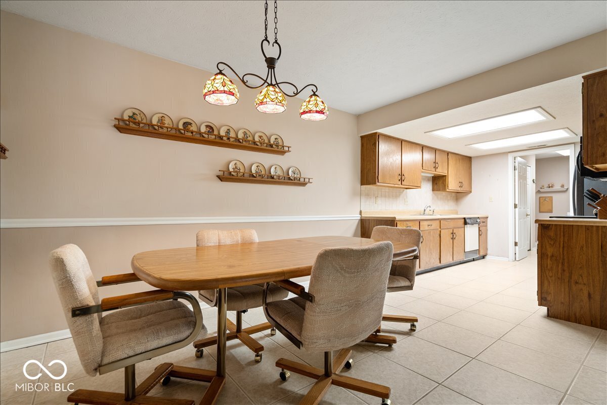 7438 Prairie Lake Drive