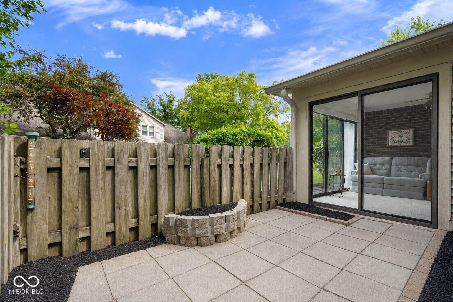 7438 Prairie Lake Drive