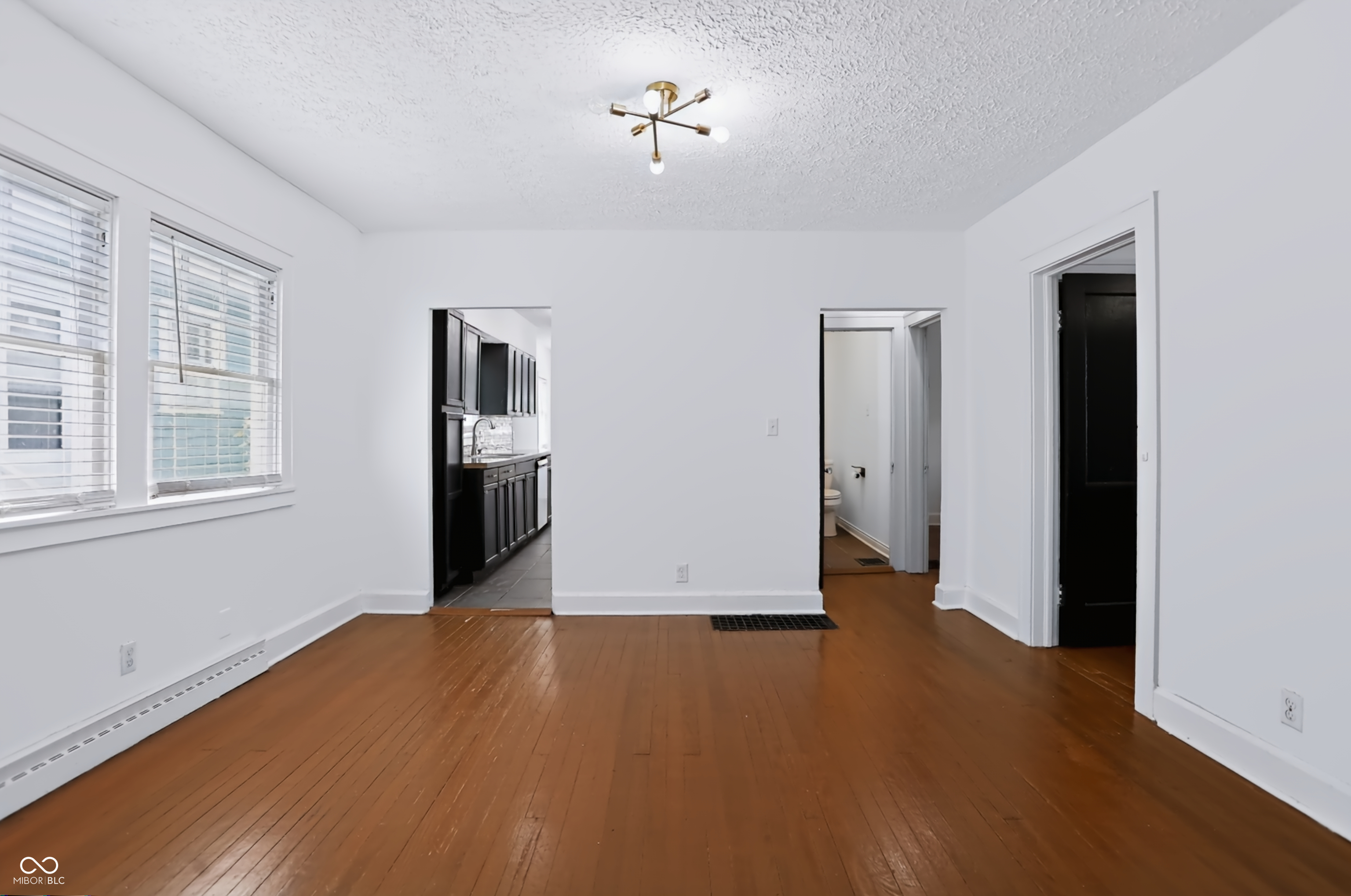 902 N Drexel Avenue