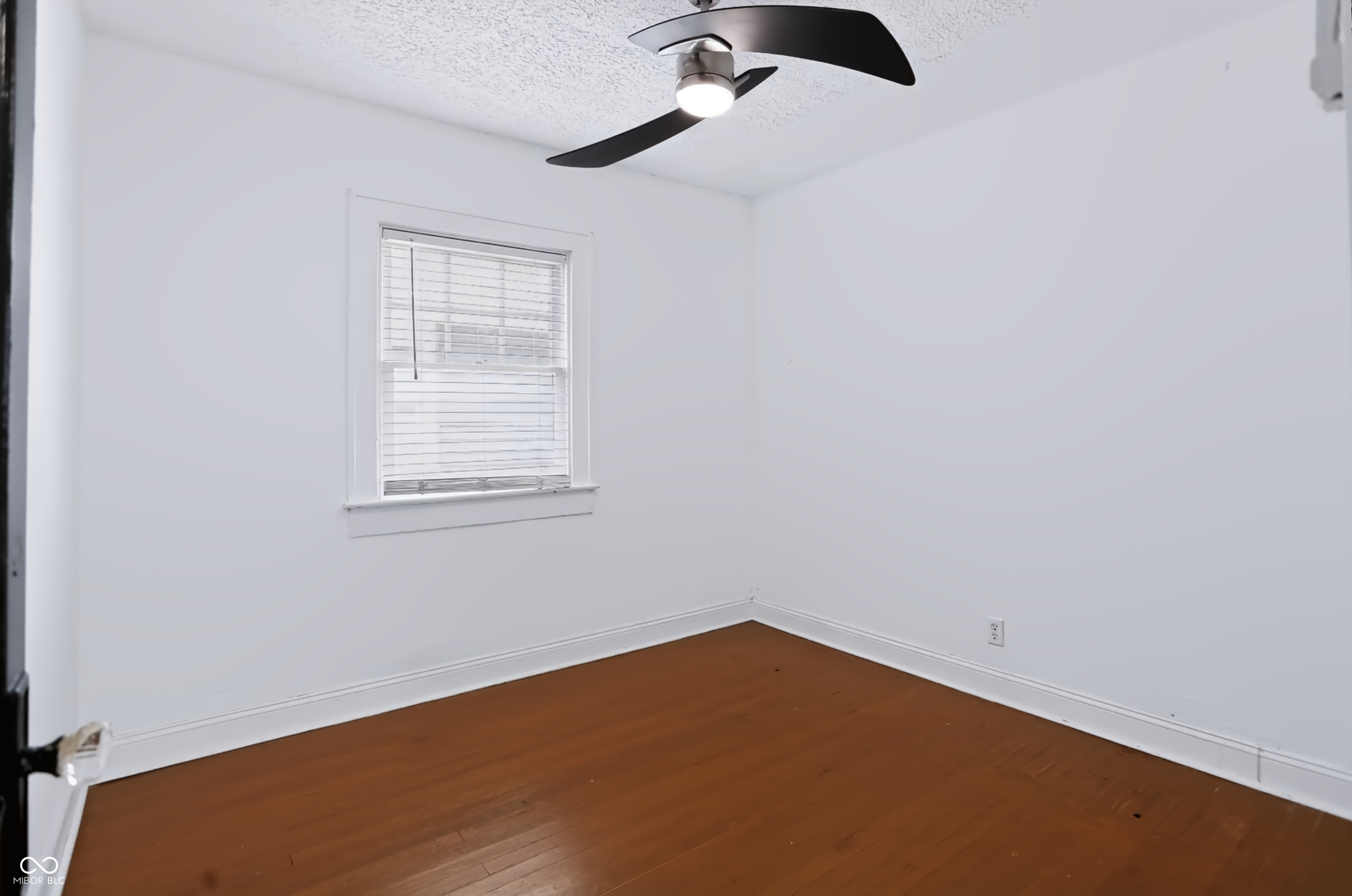 902 N Drexel Avenue
