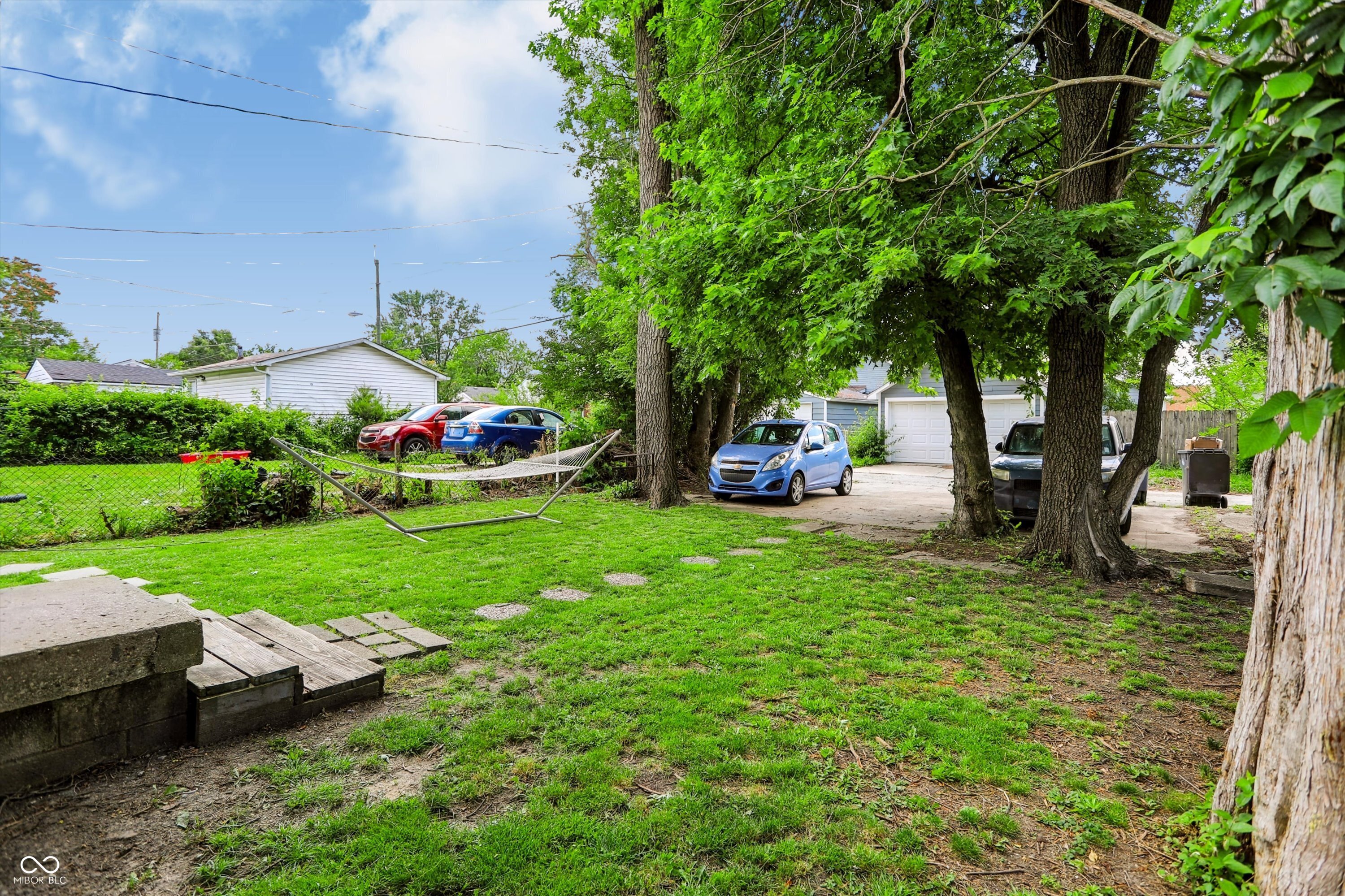 902 N Drexel Avenue