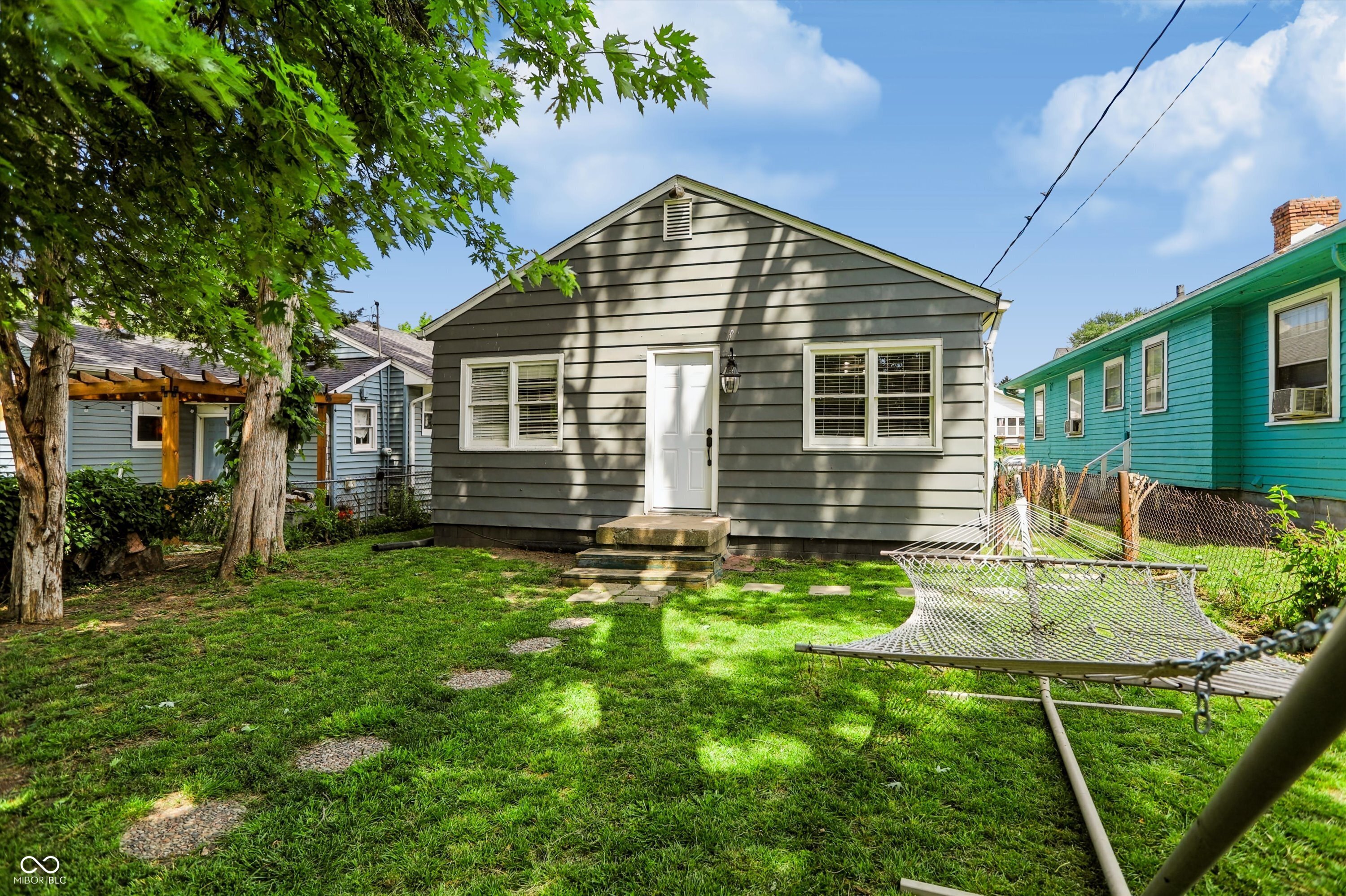 902 N Drexel Avenue