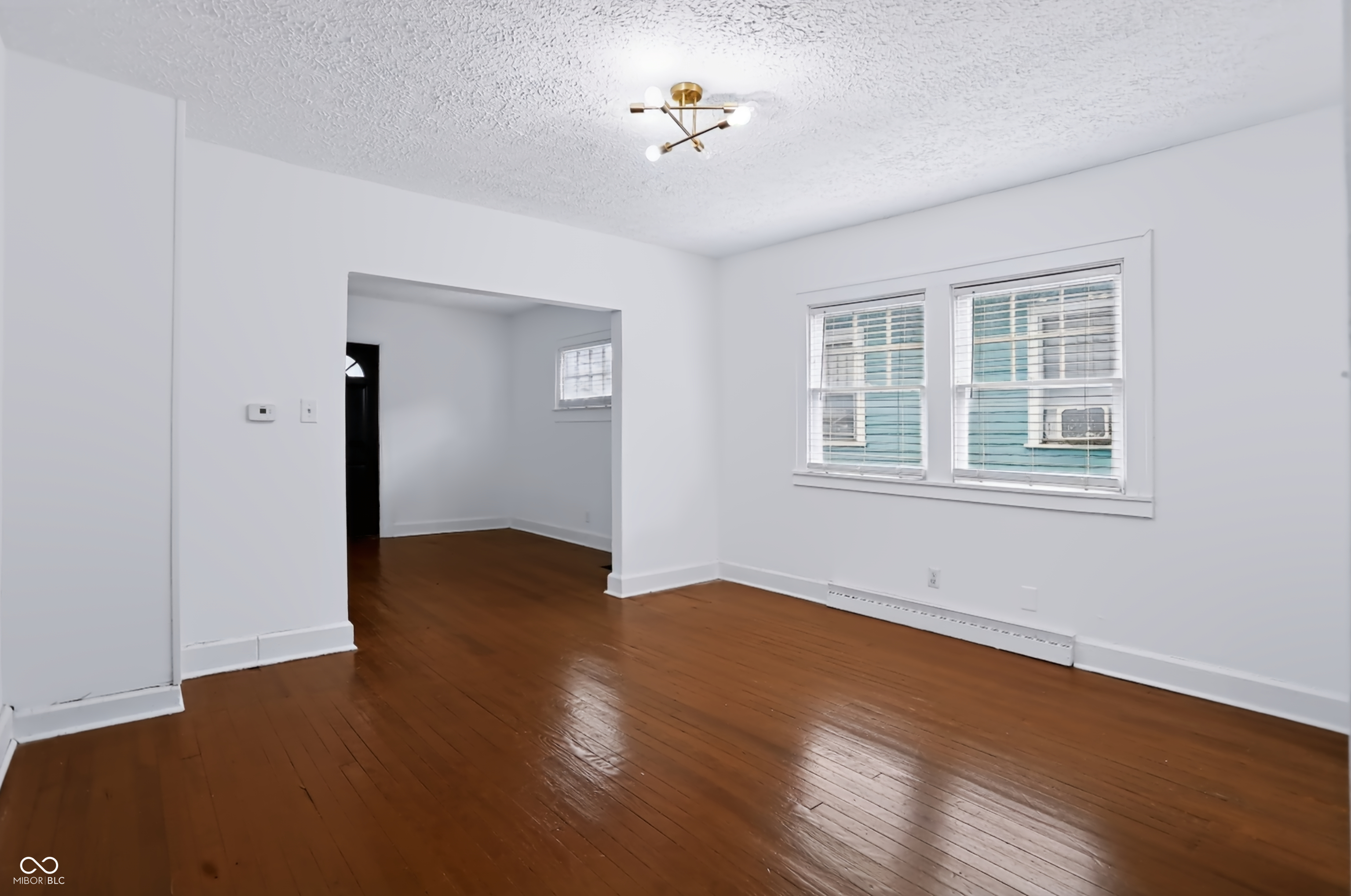 902 N Drexel Avenue