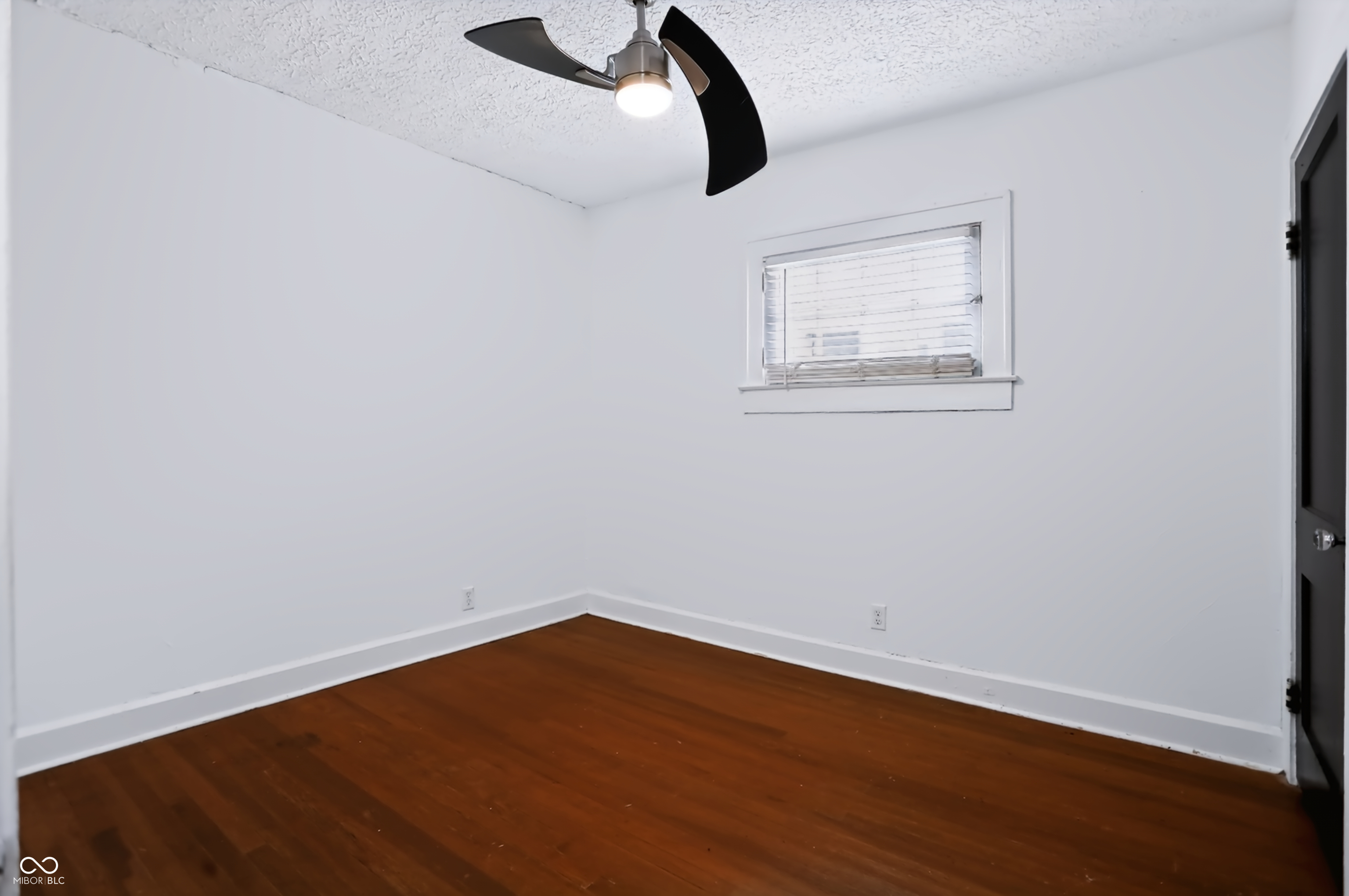902 N Drexel Avenue