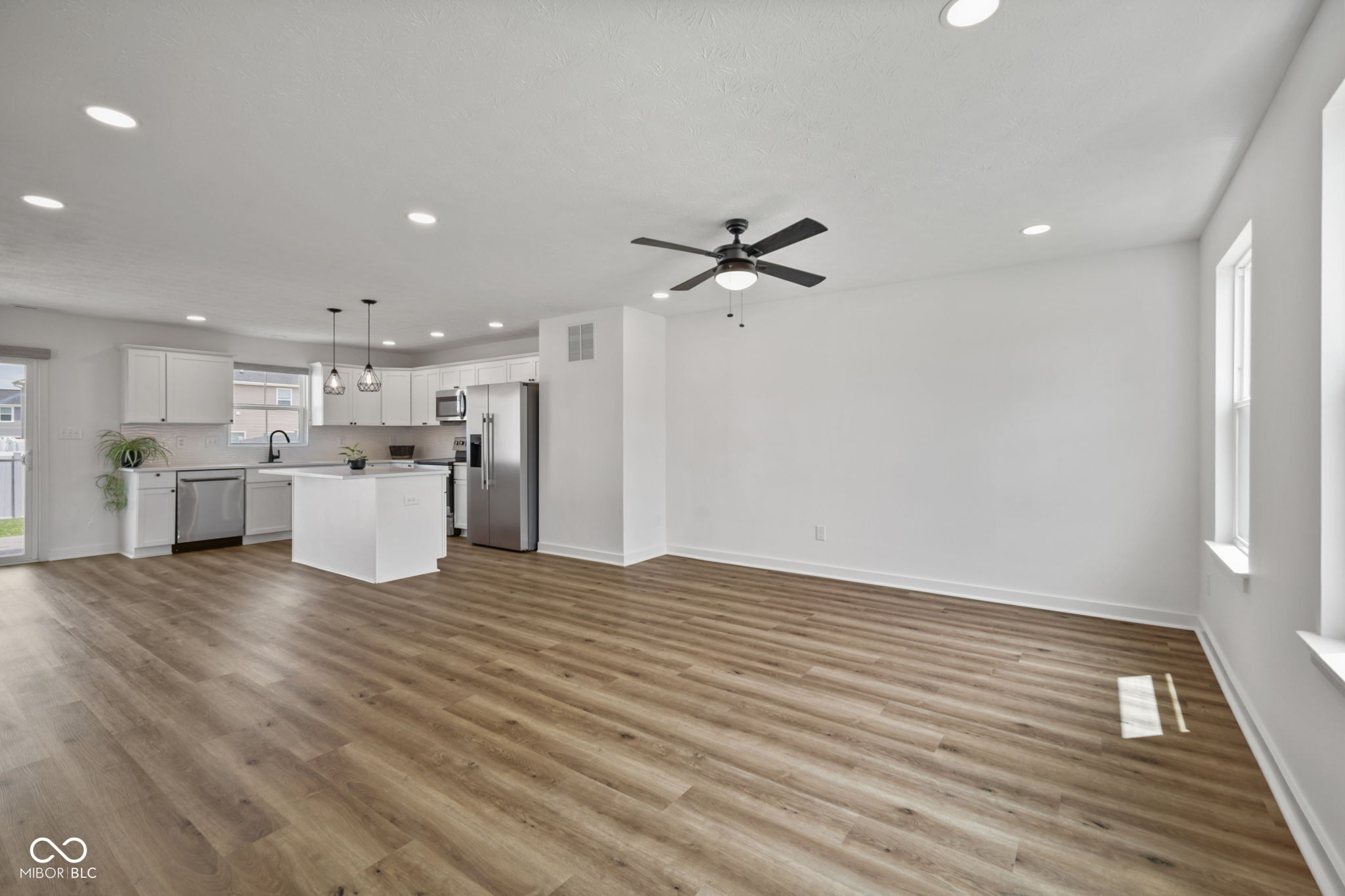 13841 N Cardonia Drive