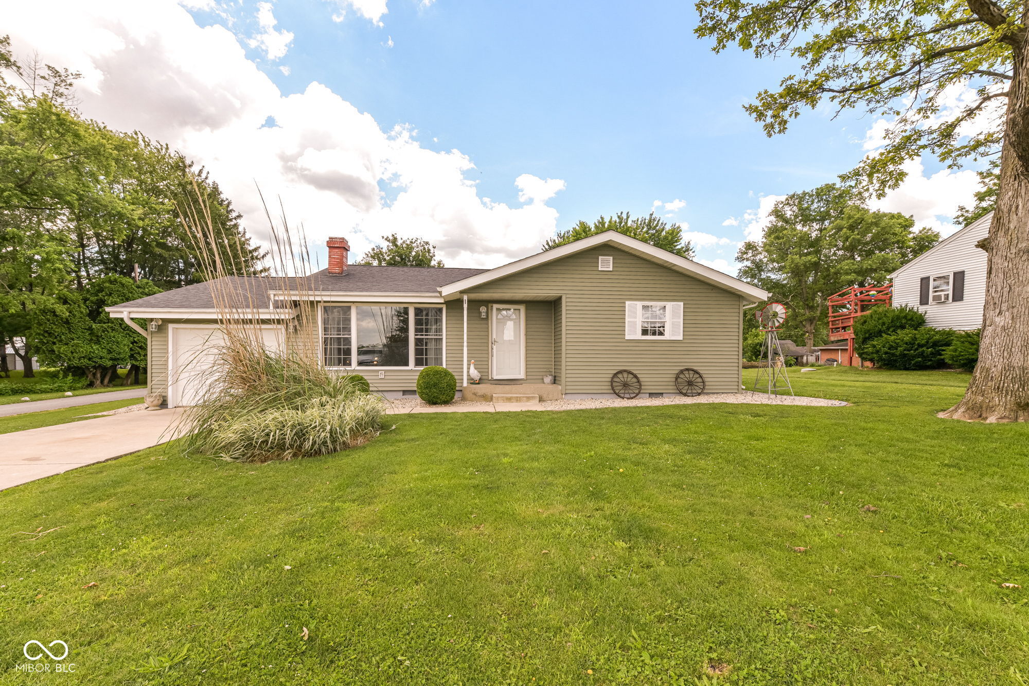 8485 E County Road 400 N