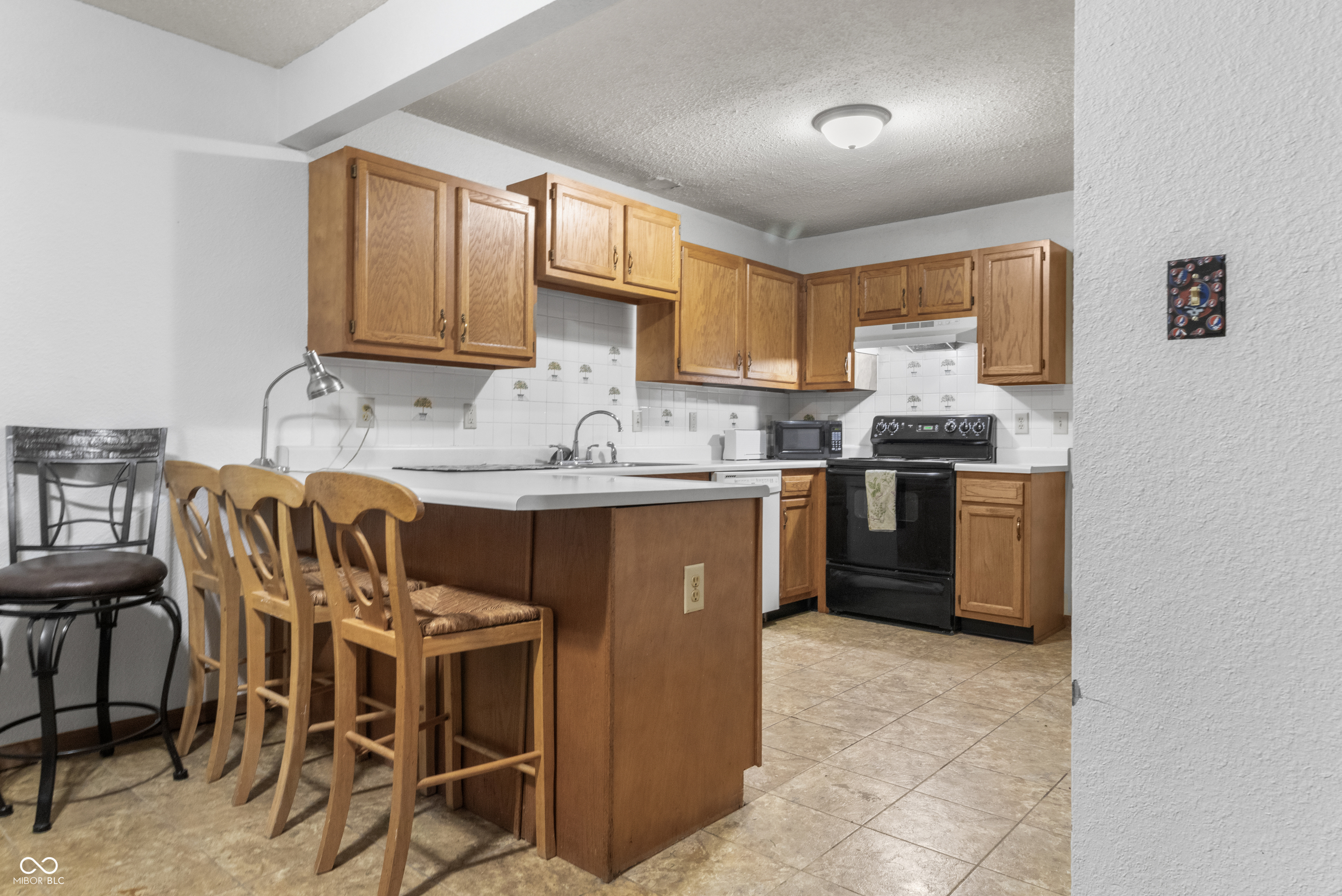 1216 Country Creek Circle