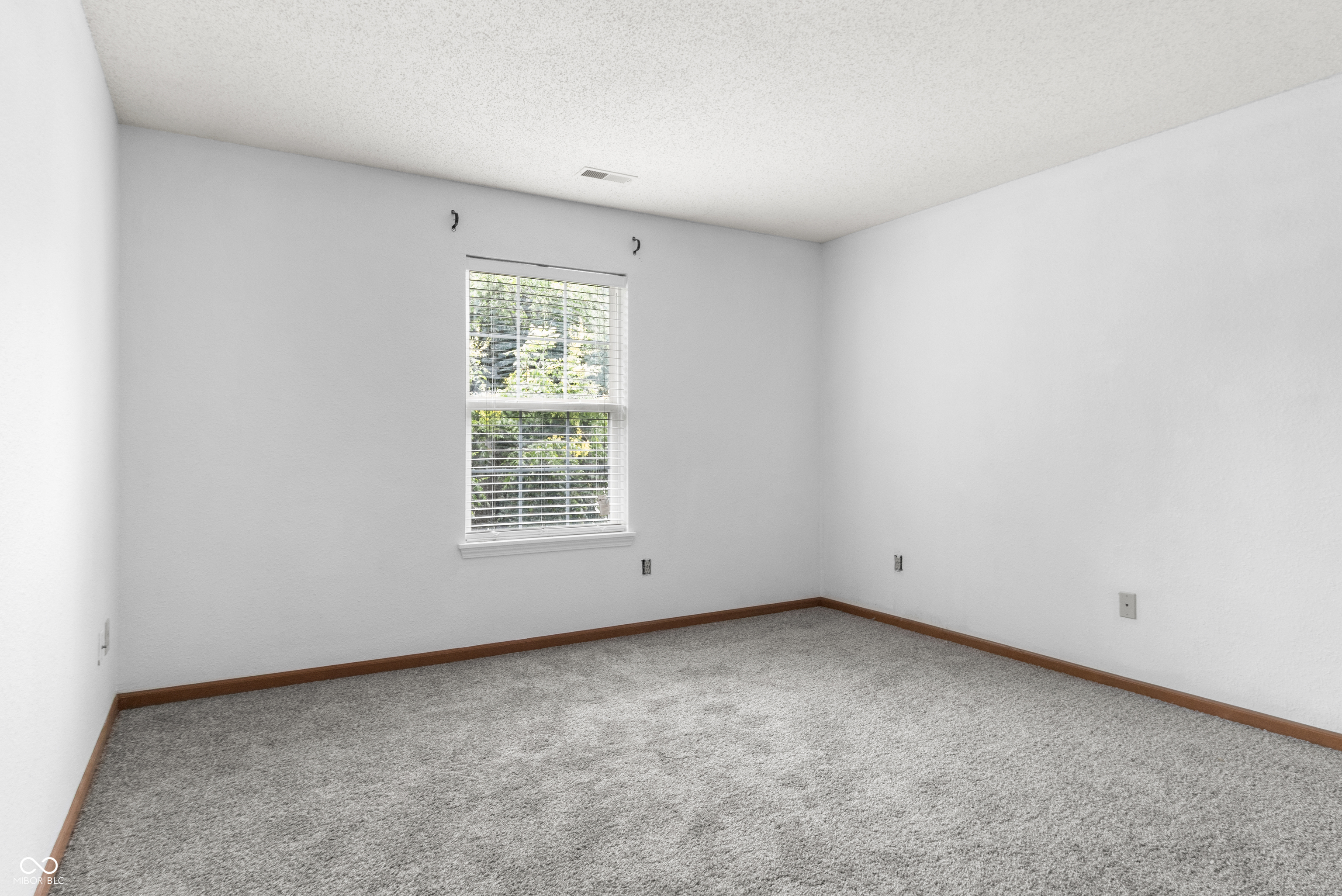 1216 Country Creek Circle