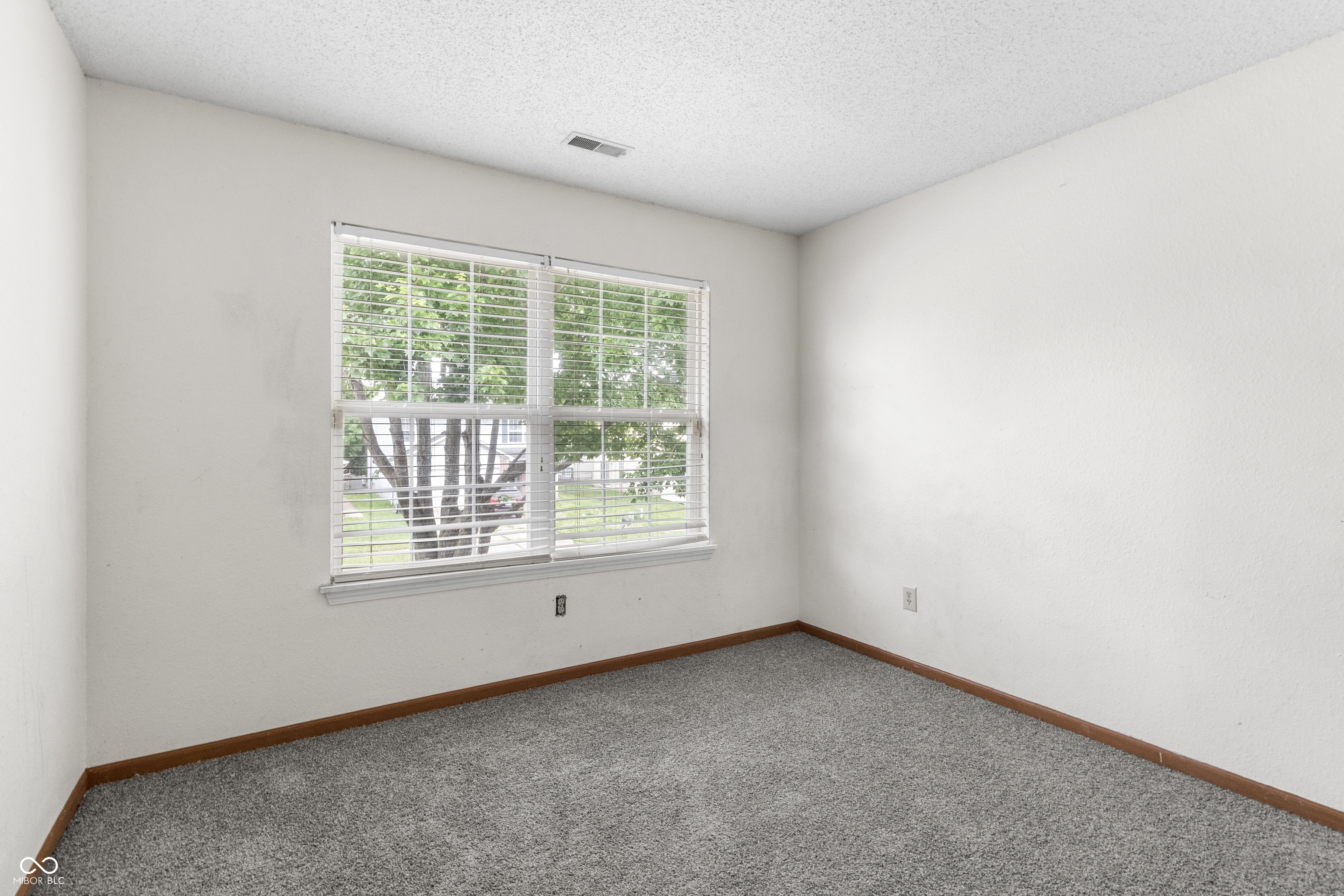 1216 Country Creek Circle